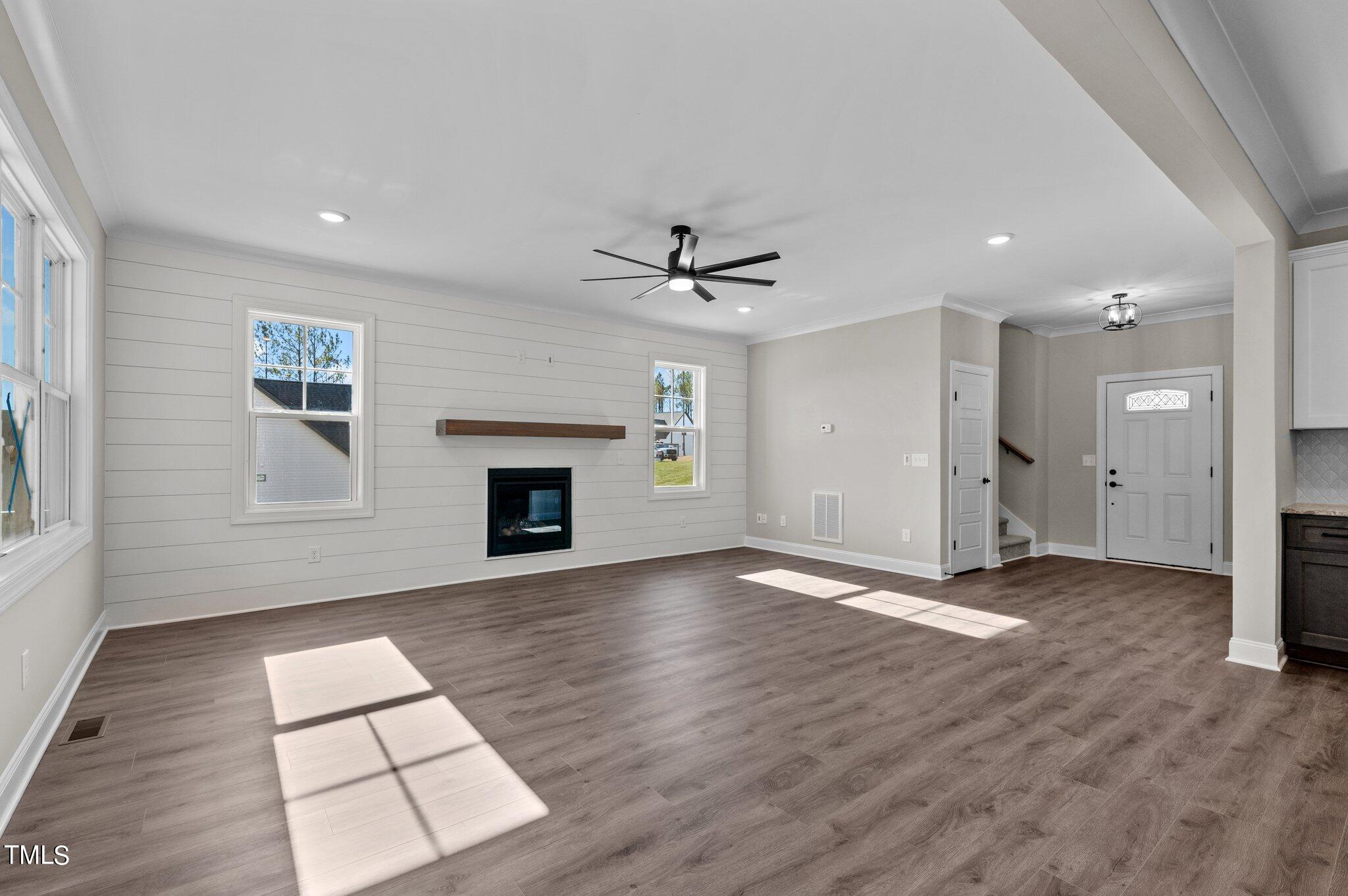 60 Woodford Way