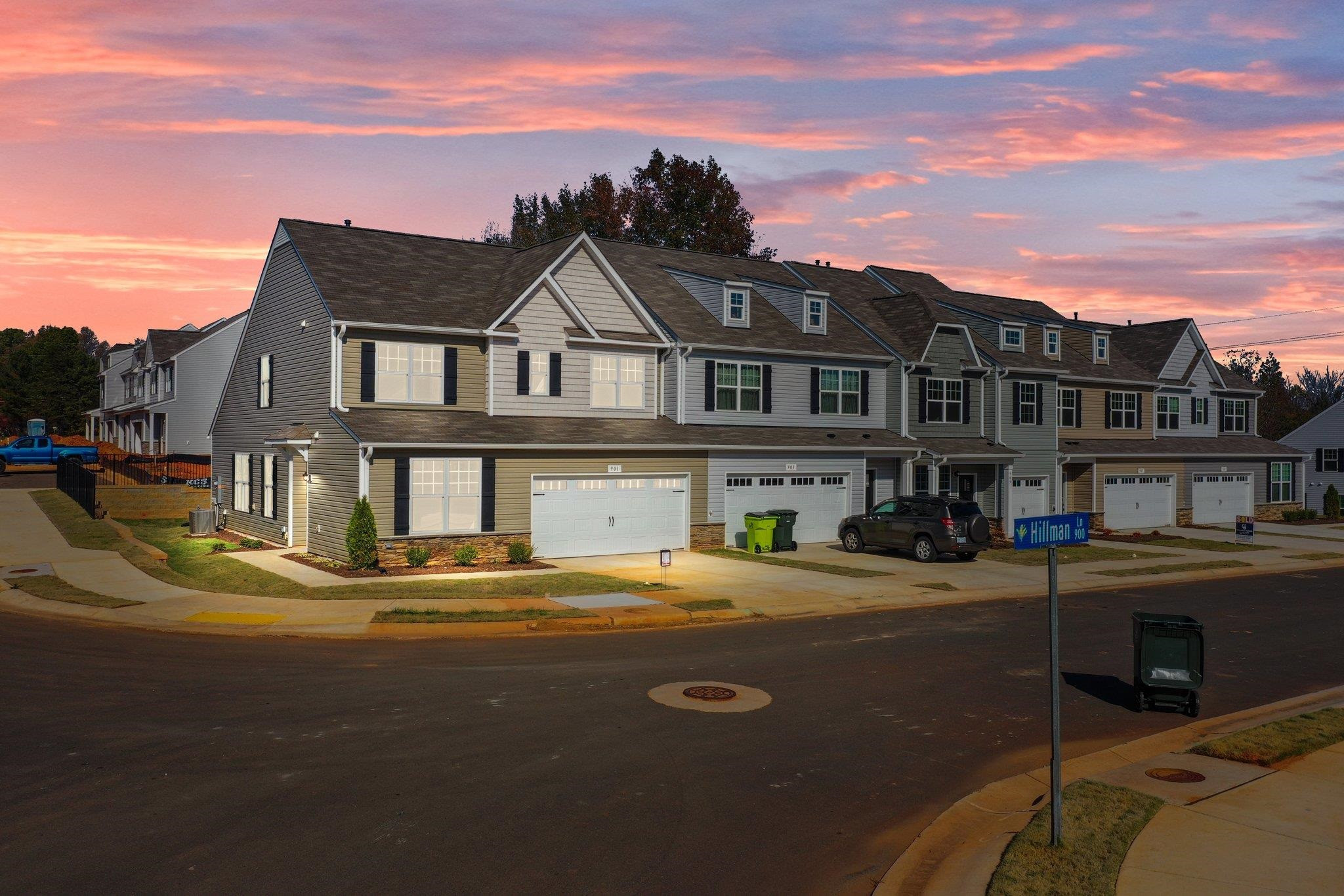 901 Hillman Lane