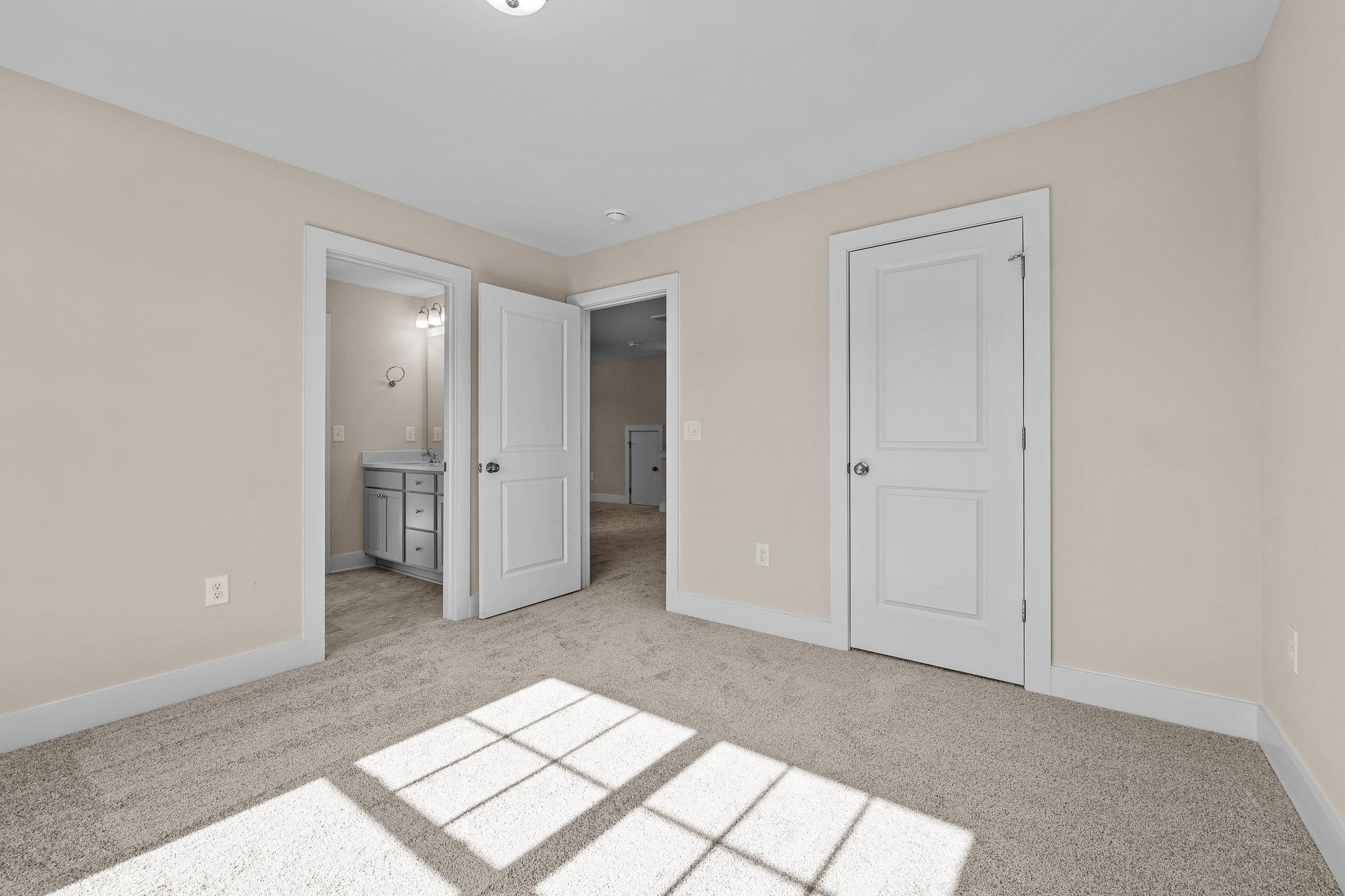 901 Hillman Lane