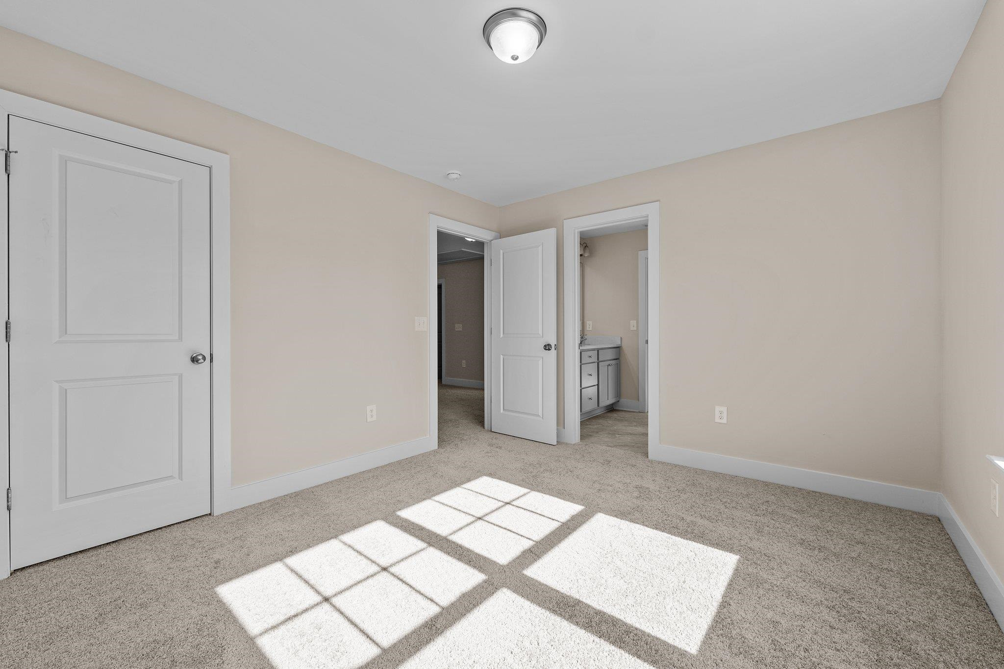 901 Hillman Lane