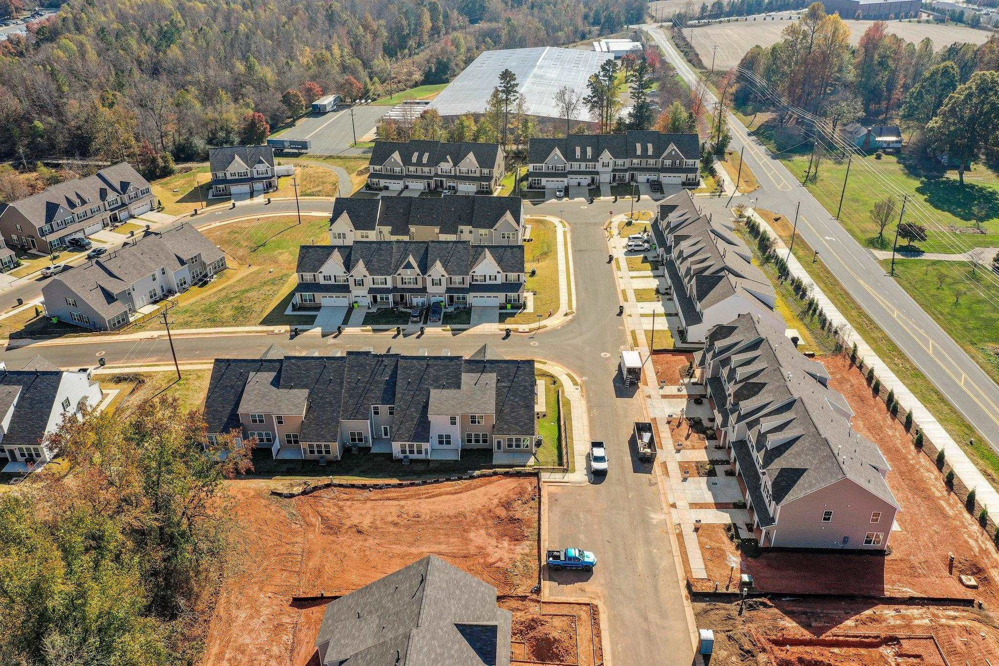 901 Hillman Lane