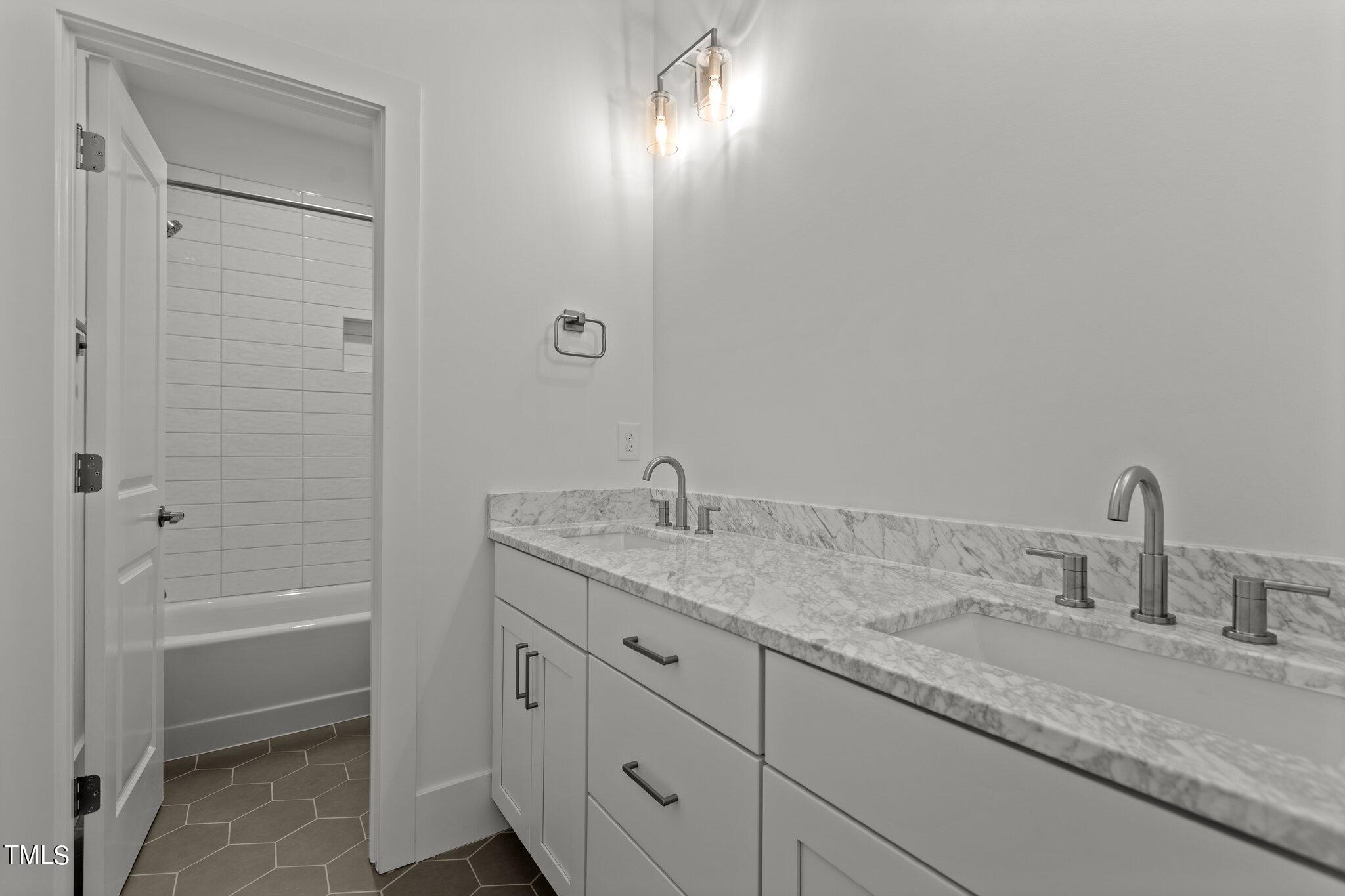 3900 Laurel Creek Lane