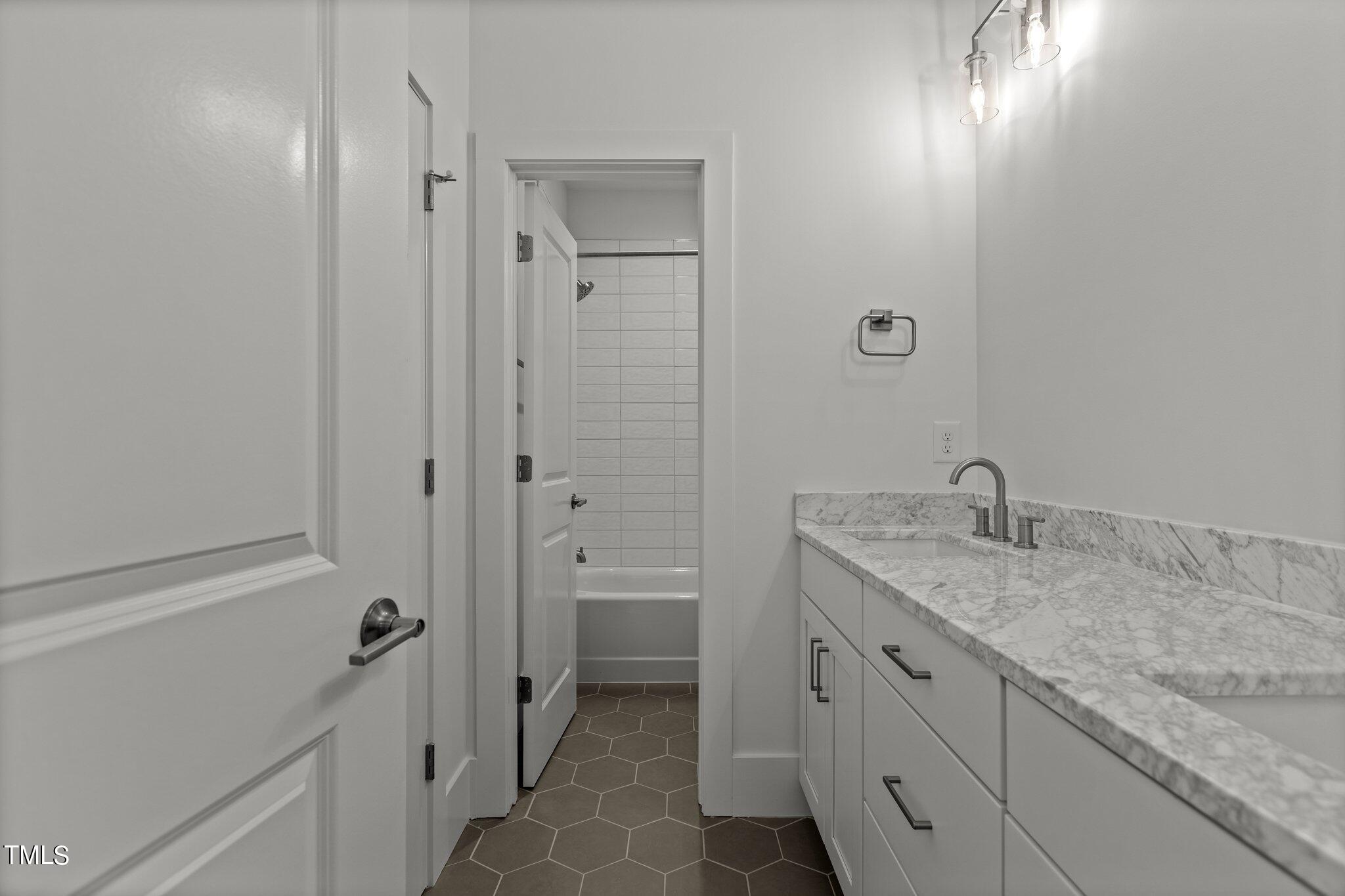 3900 Laurel Creek Lane