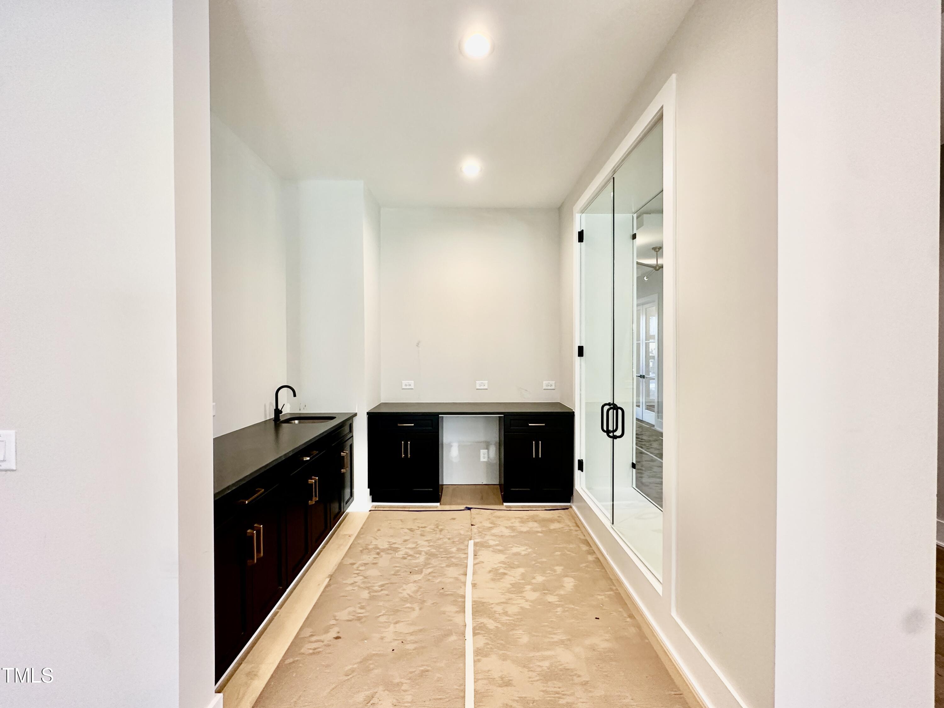 4504 Latimer Road