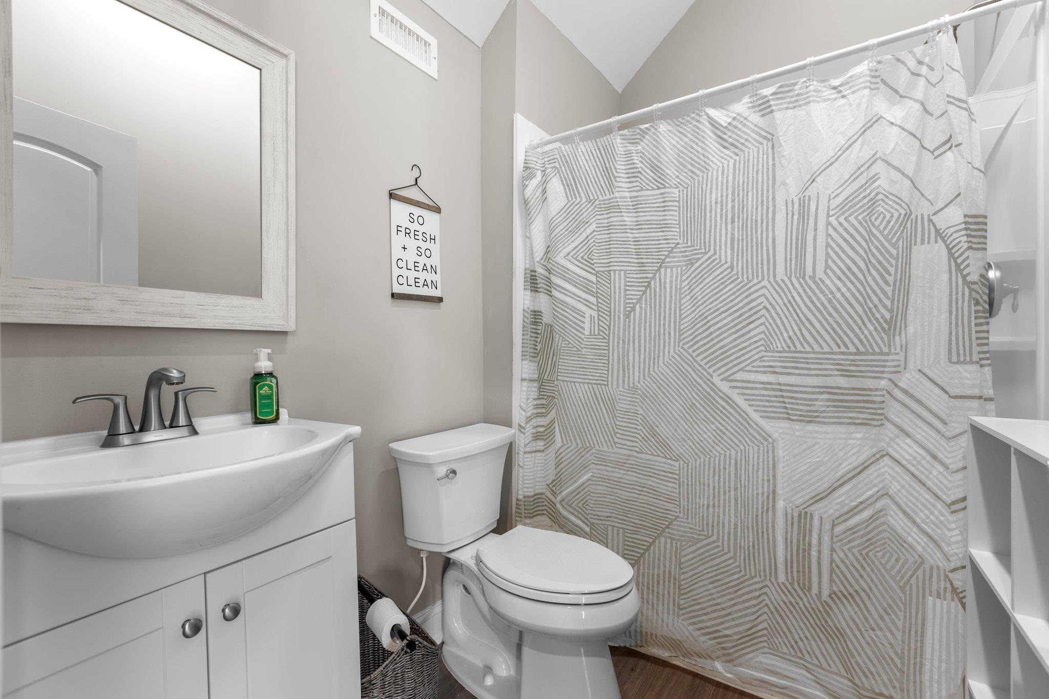 1305 Hoke Landing Lane