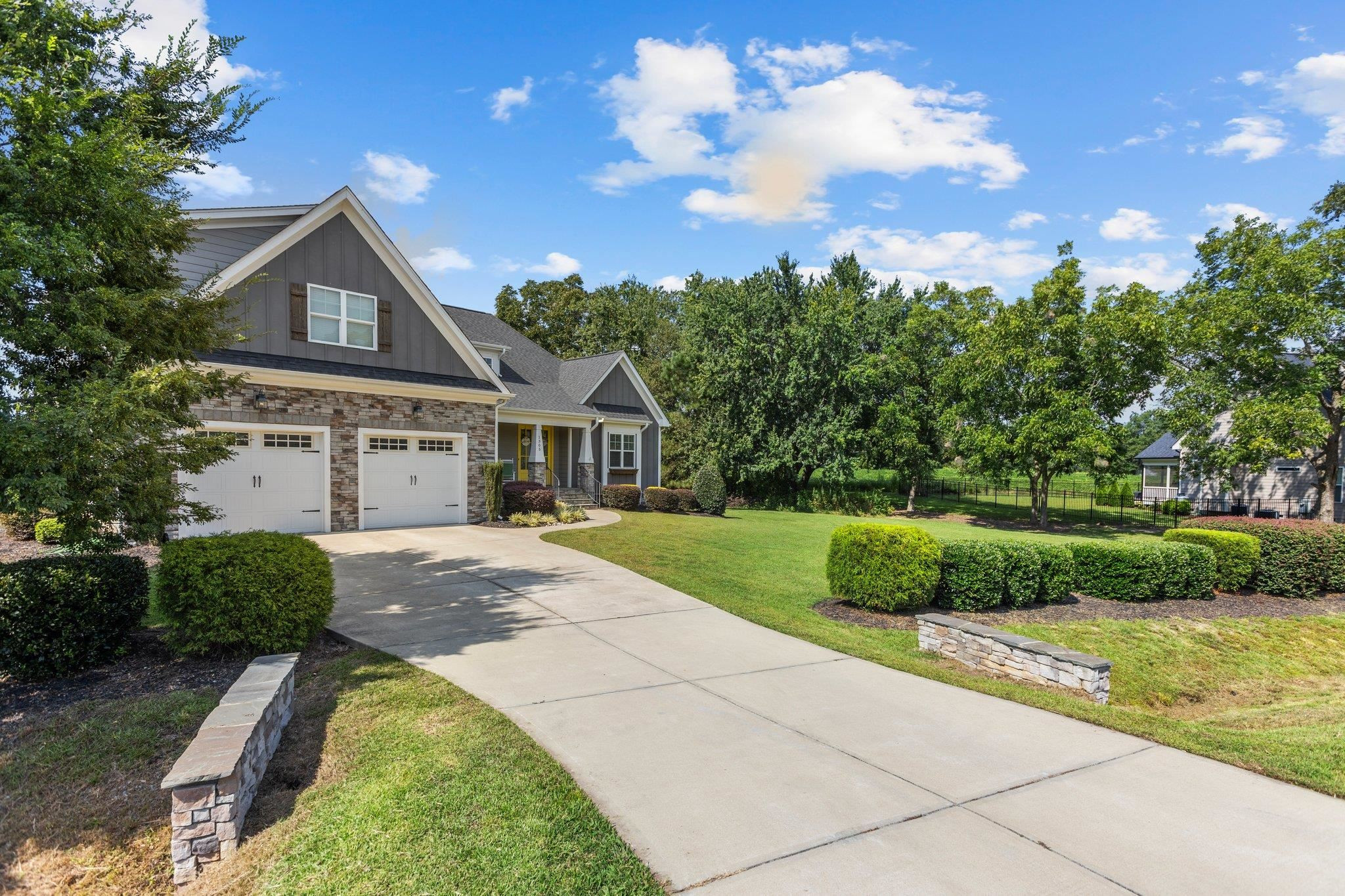 1305 Hoke Landing Lane