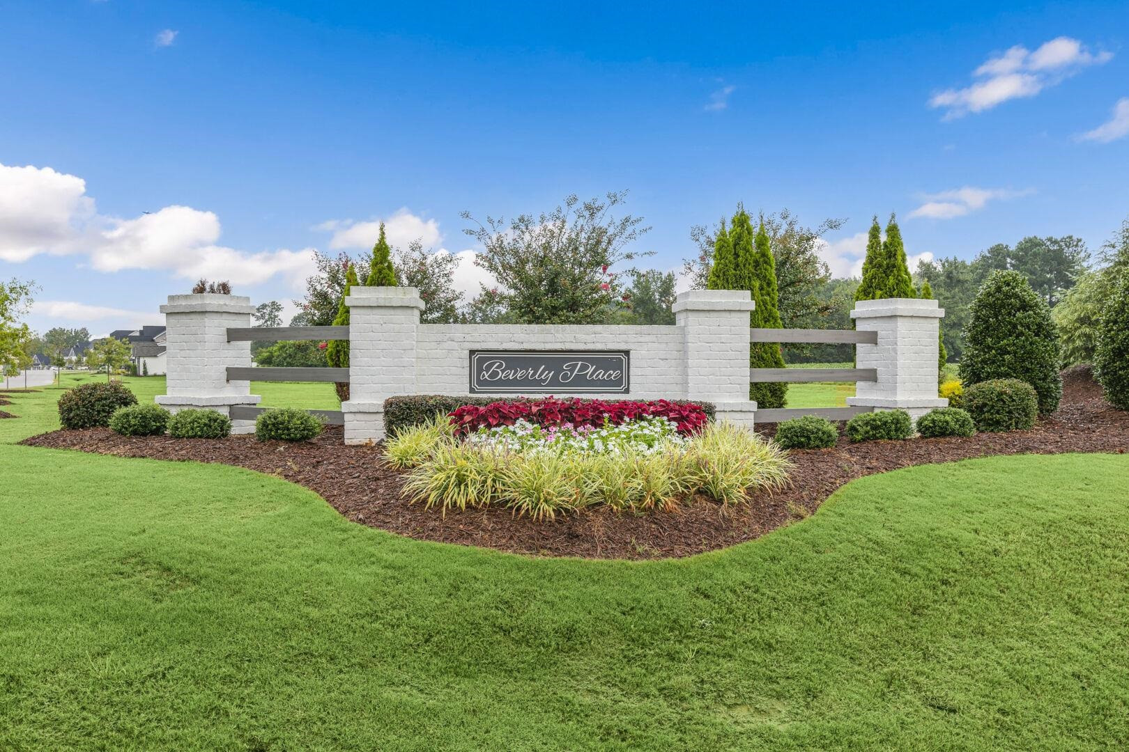 84 Lynncrest Way