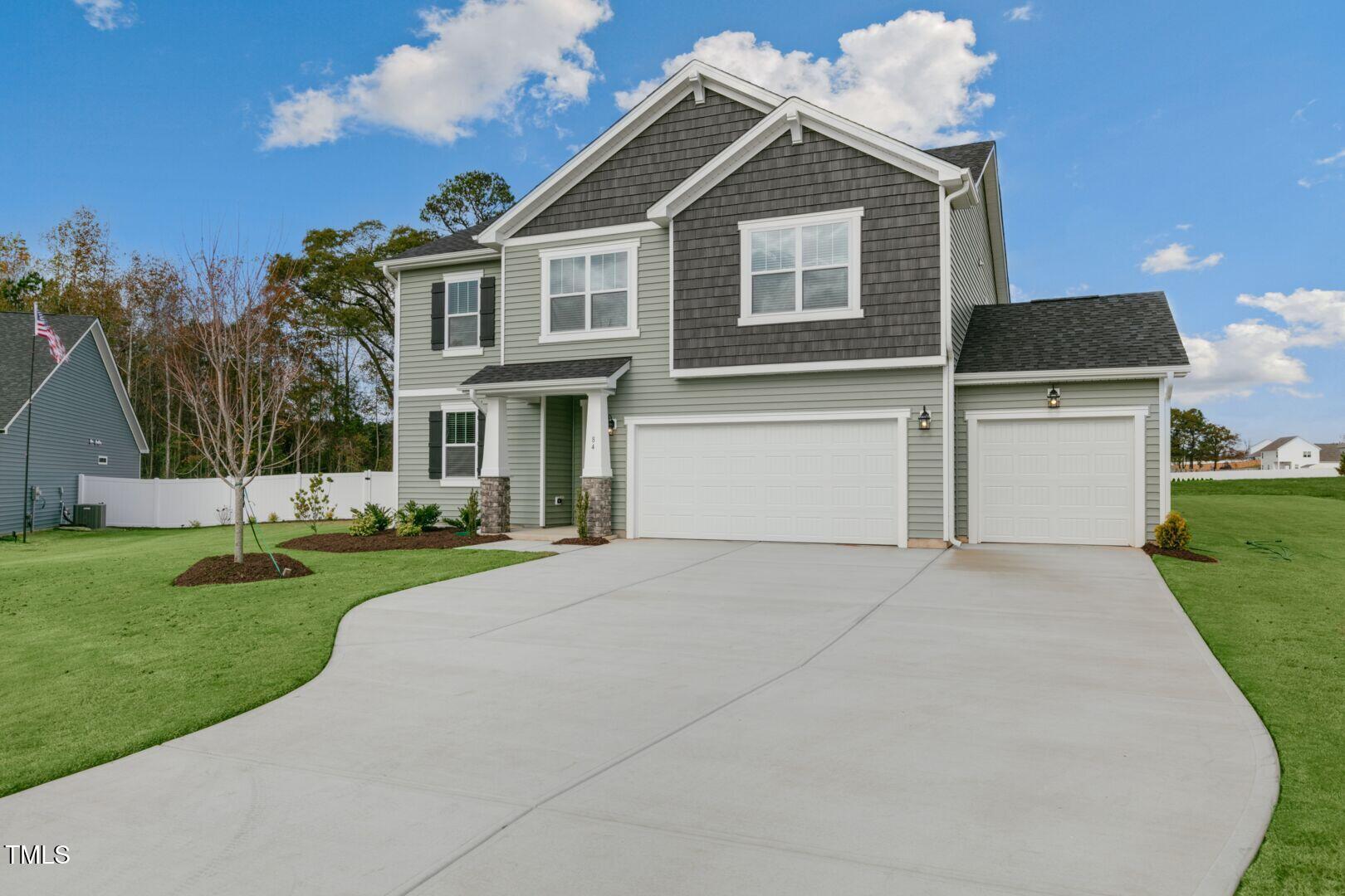 84 Lynncrest Way