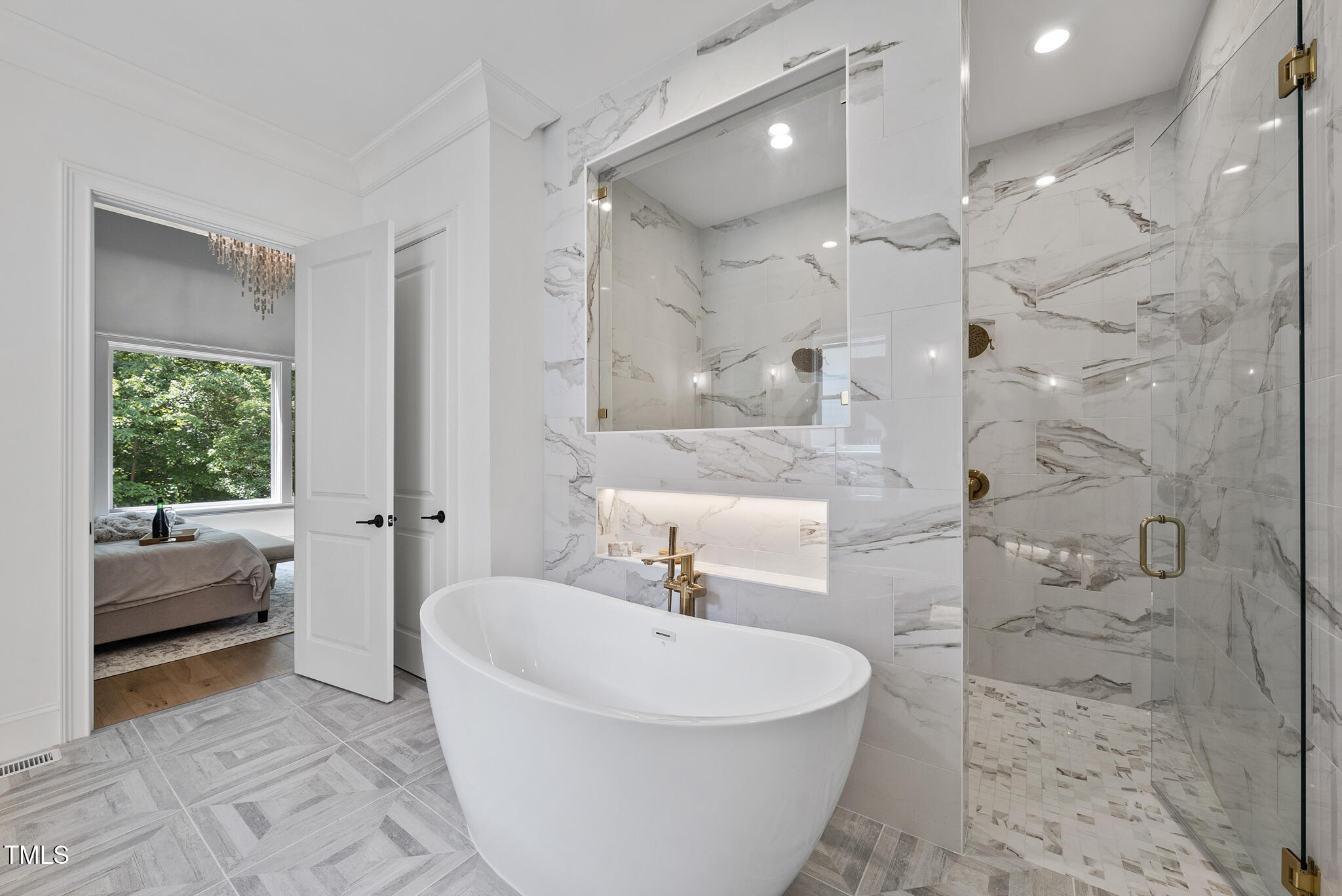 5307 Dixon Drive