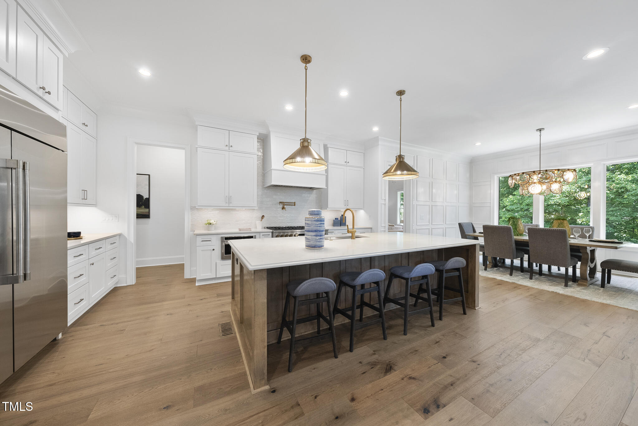 5307 Dixon Drive