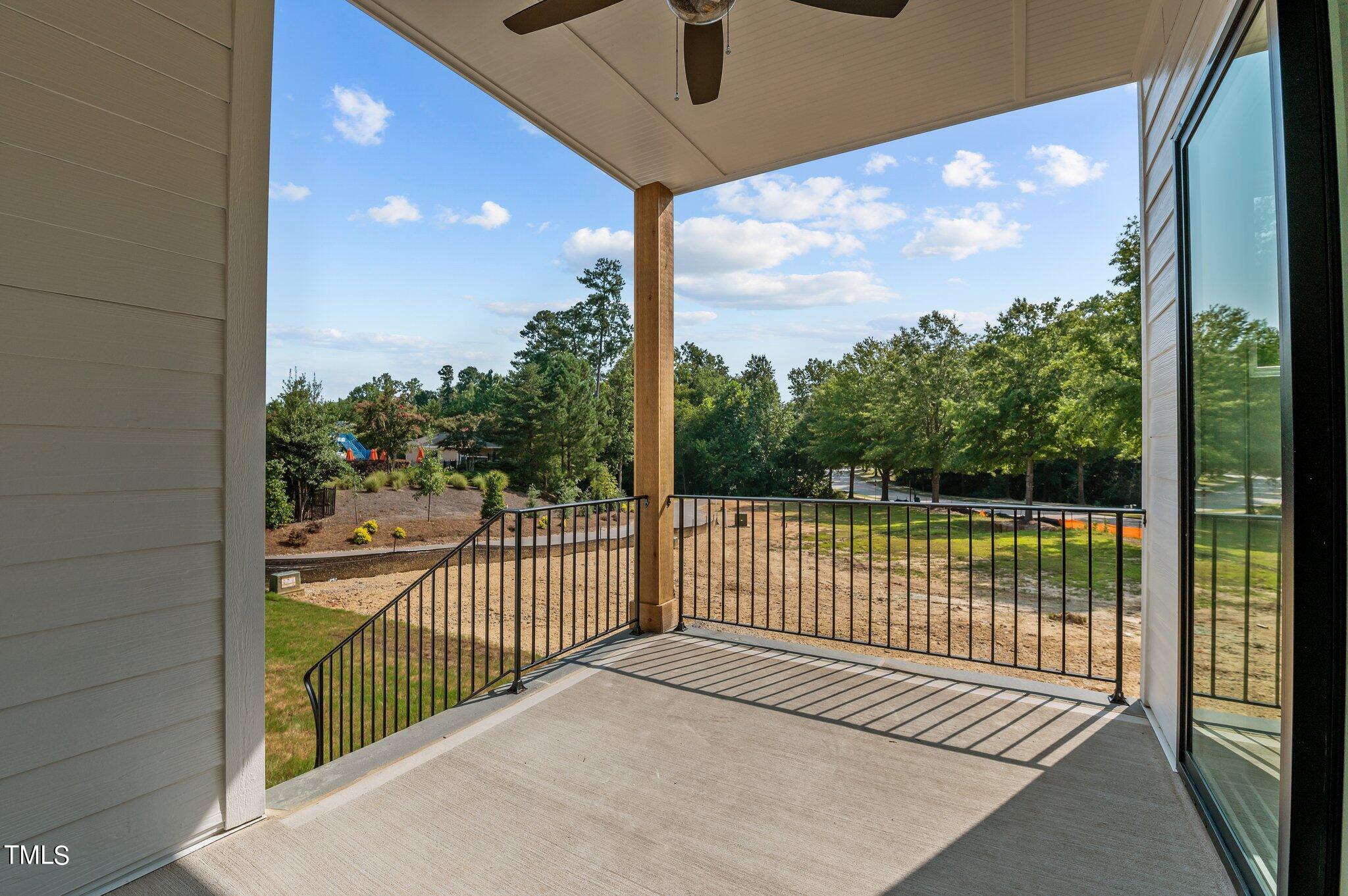 3813 Coach Lantern Avenue