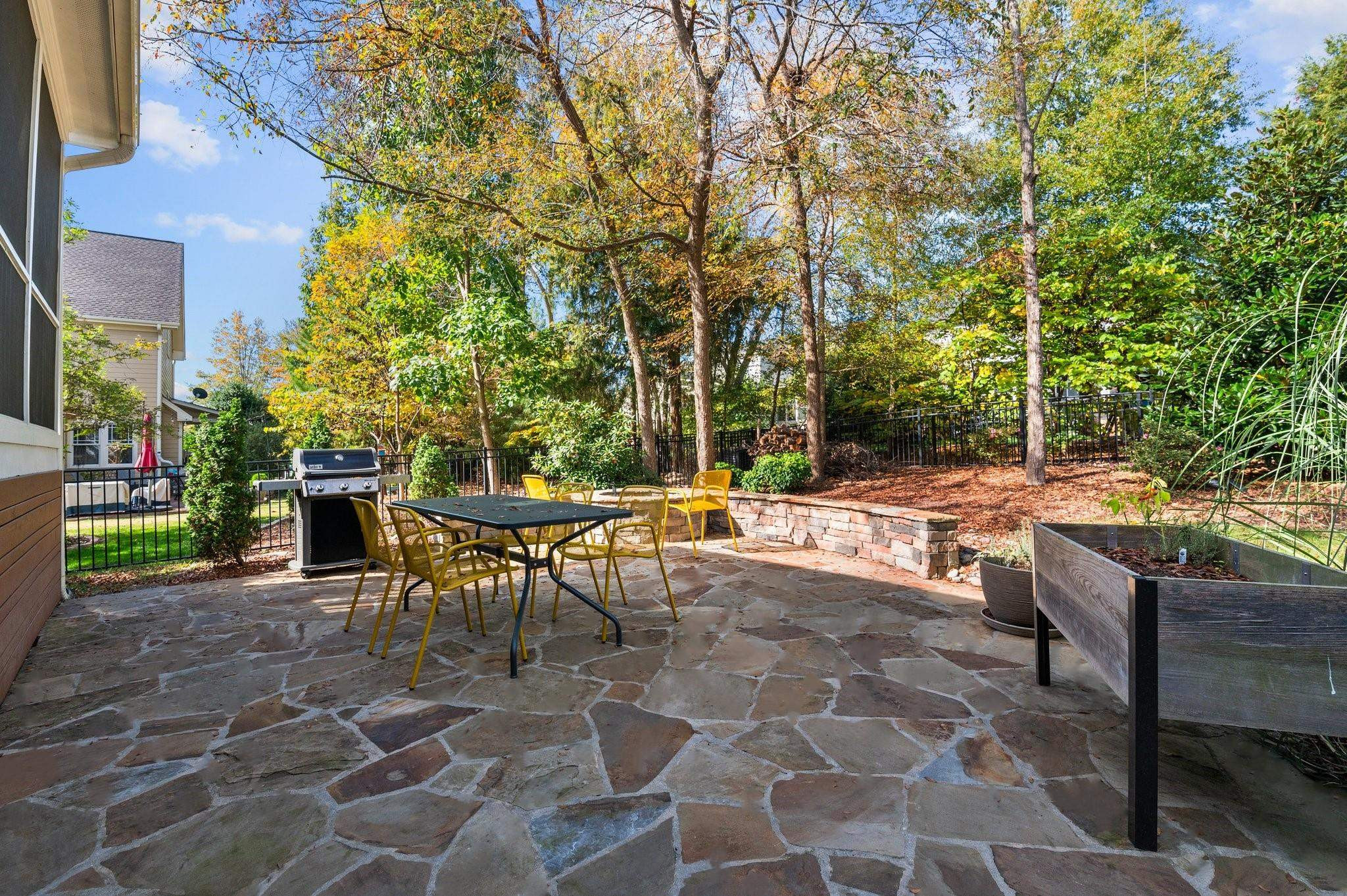 1005 Golden Star Way