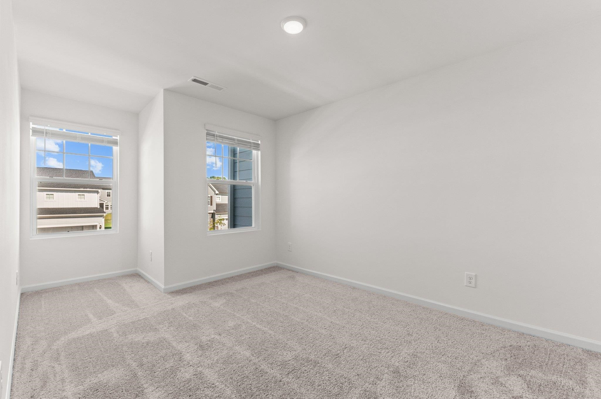 1872 Knights Crest Way