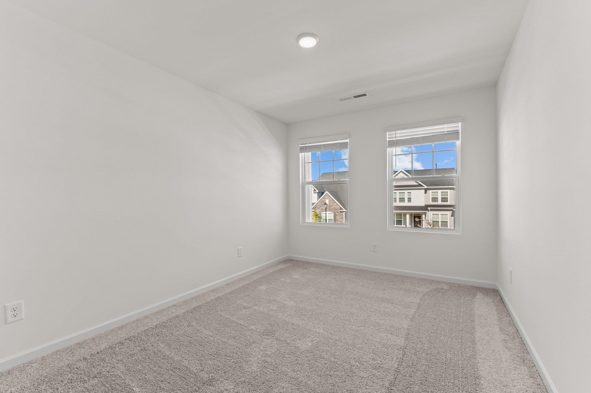 1872 Knights Crest Way