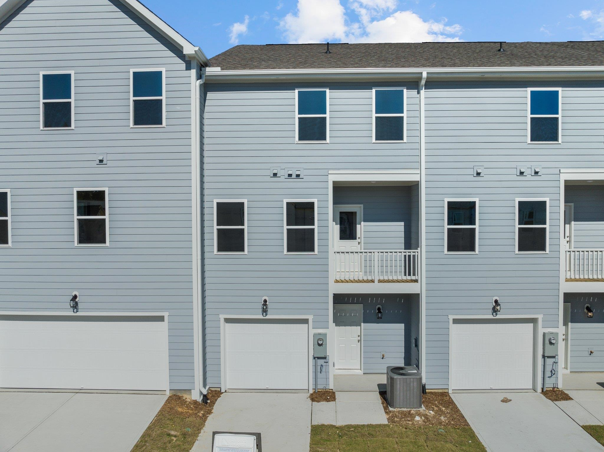 1872 Knights Crest Way