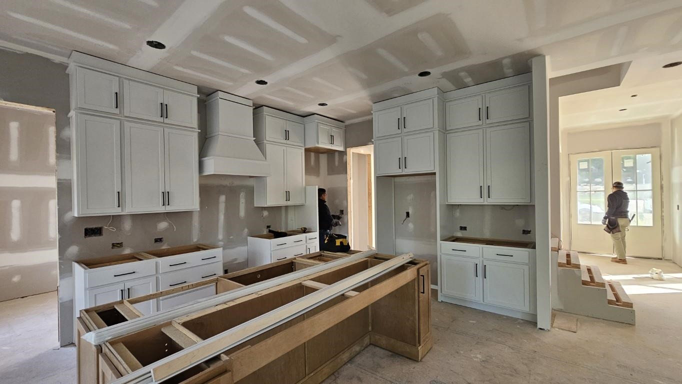 312 Prides Crossing