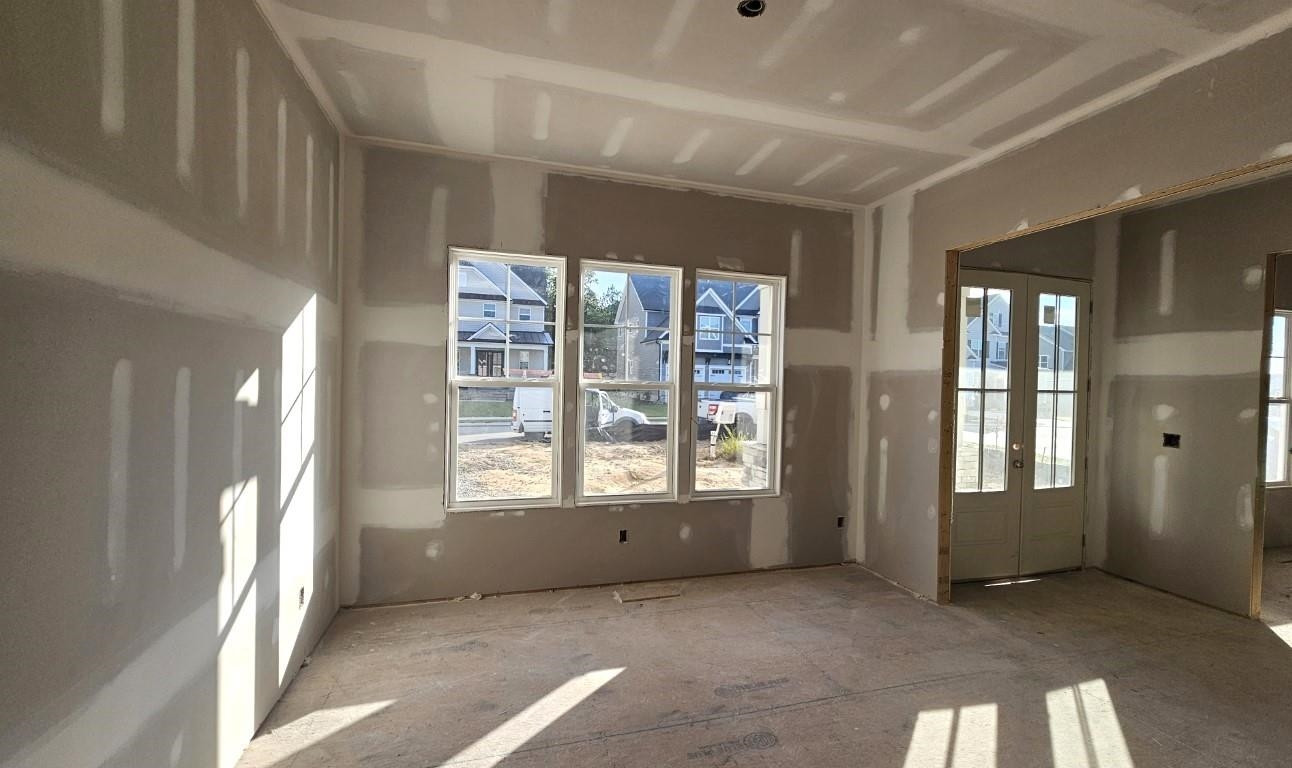 312 Prides Crossing
