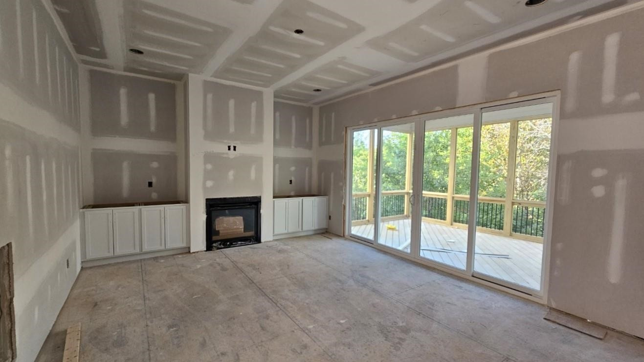 312 Prides Crossing