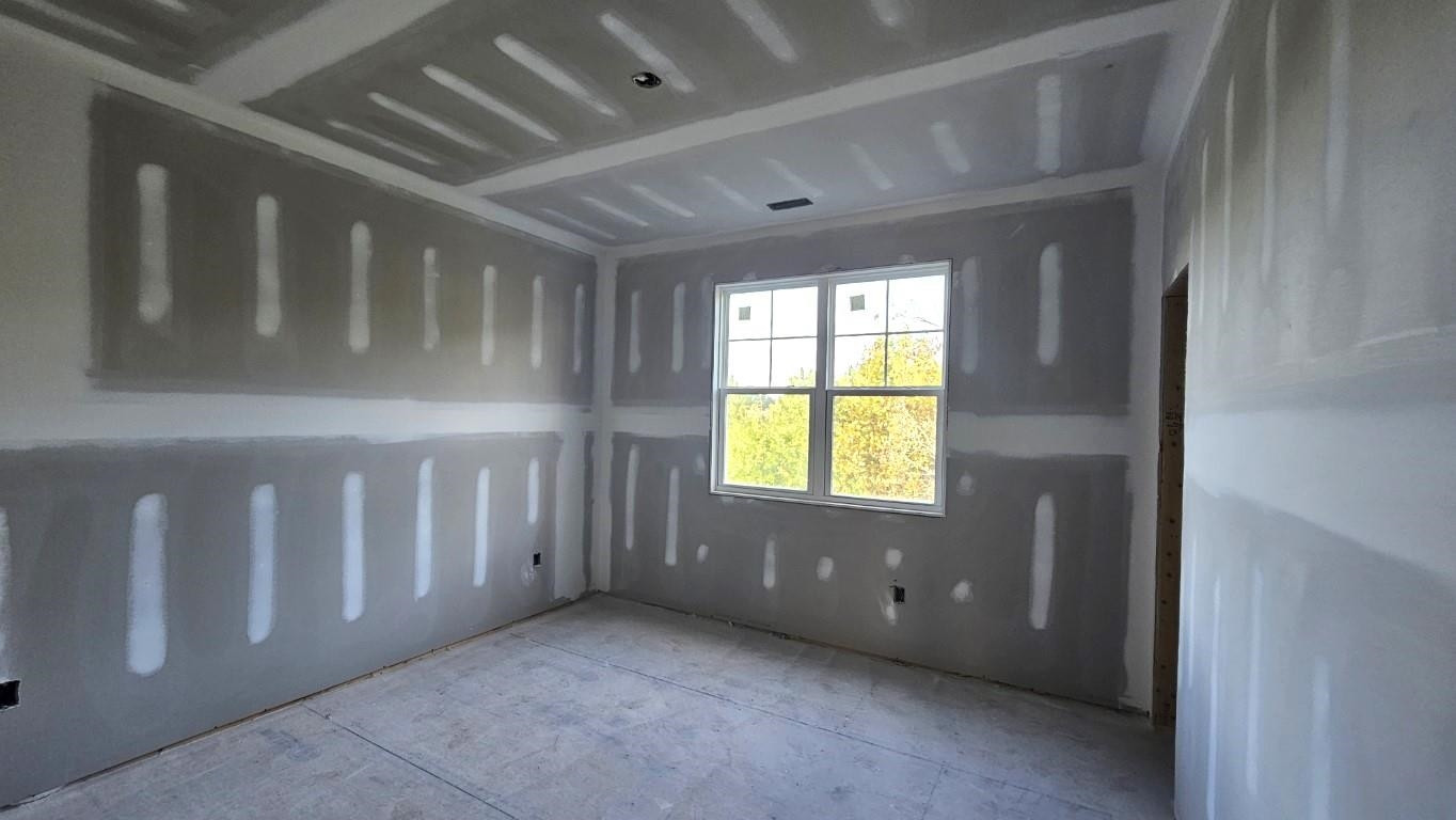 312 Prides Crossing