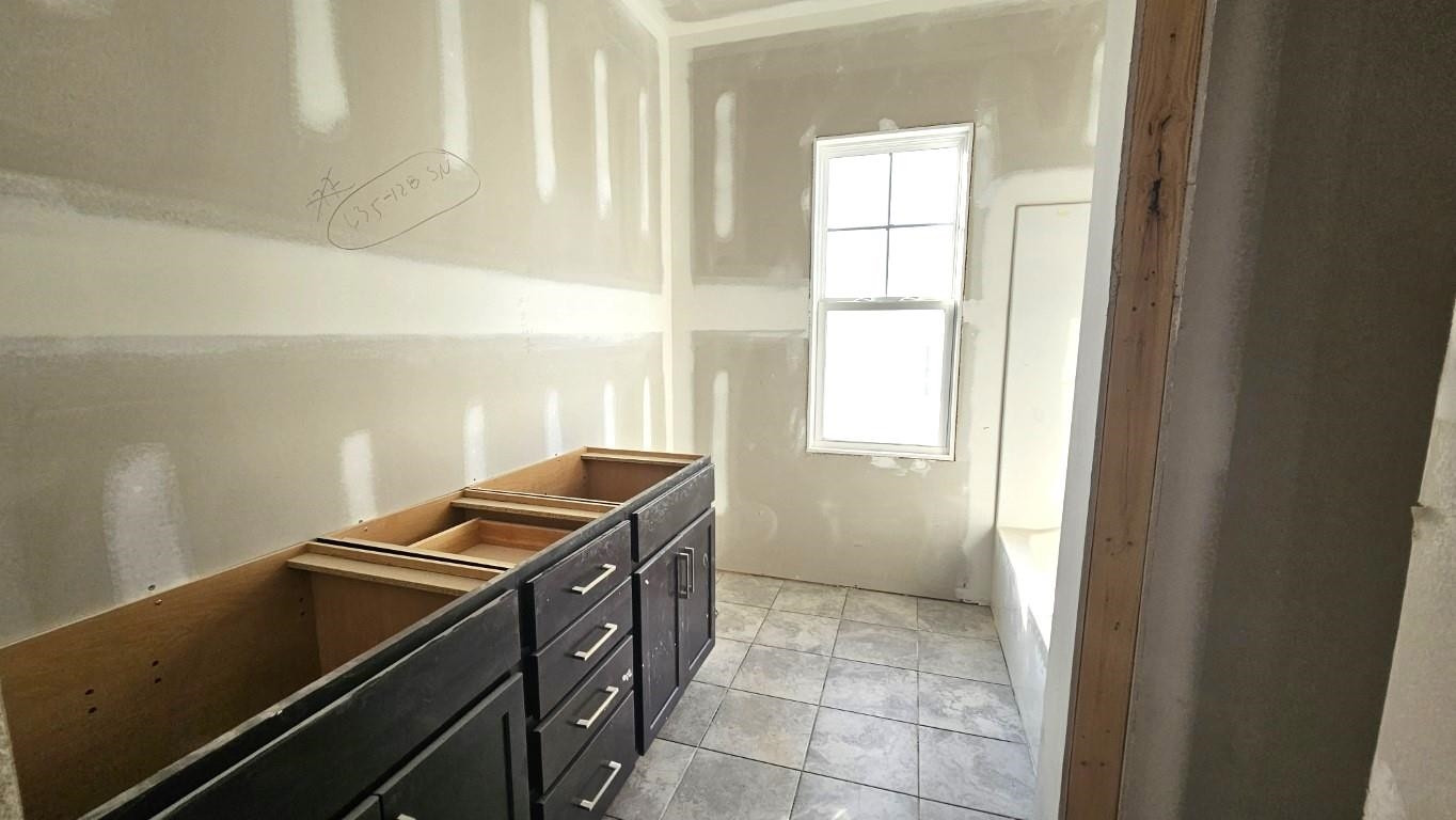 312 Prides Crossing
