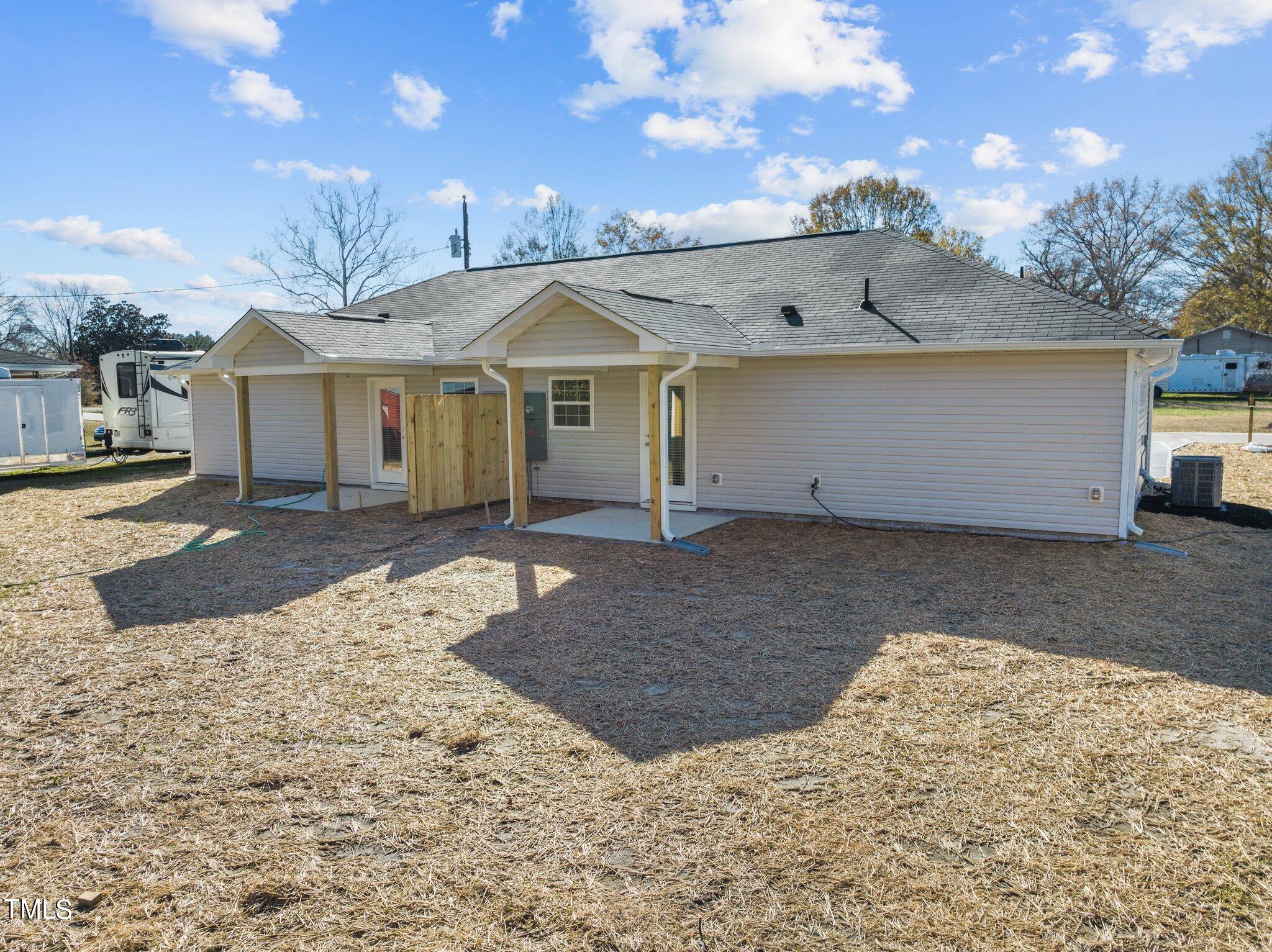 207 Nash Street # B Unit: A-B