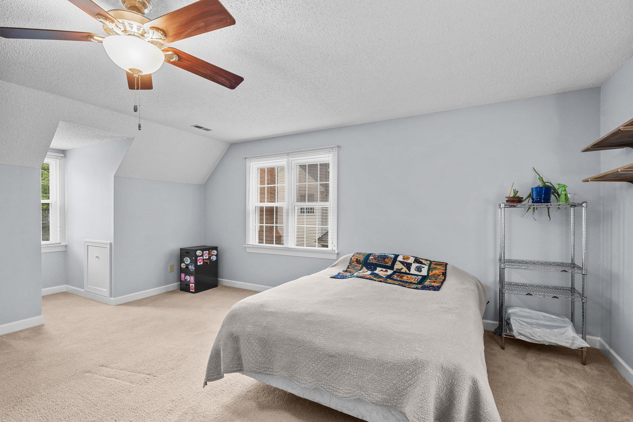1003 Acorn Court