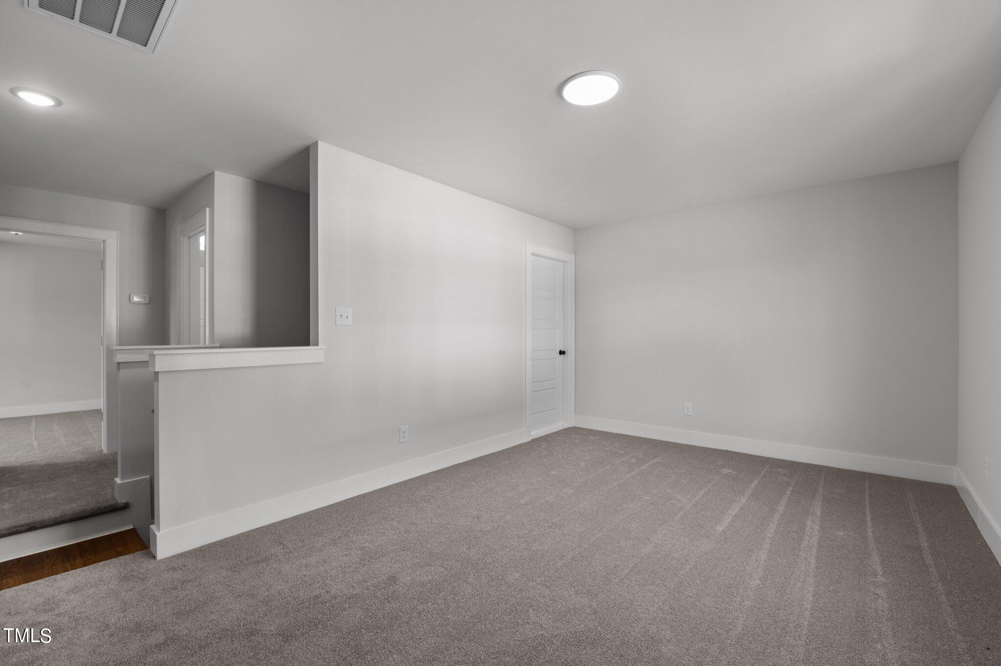 35 Woodford Way