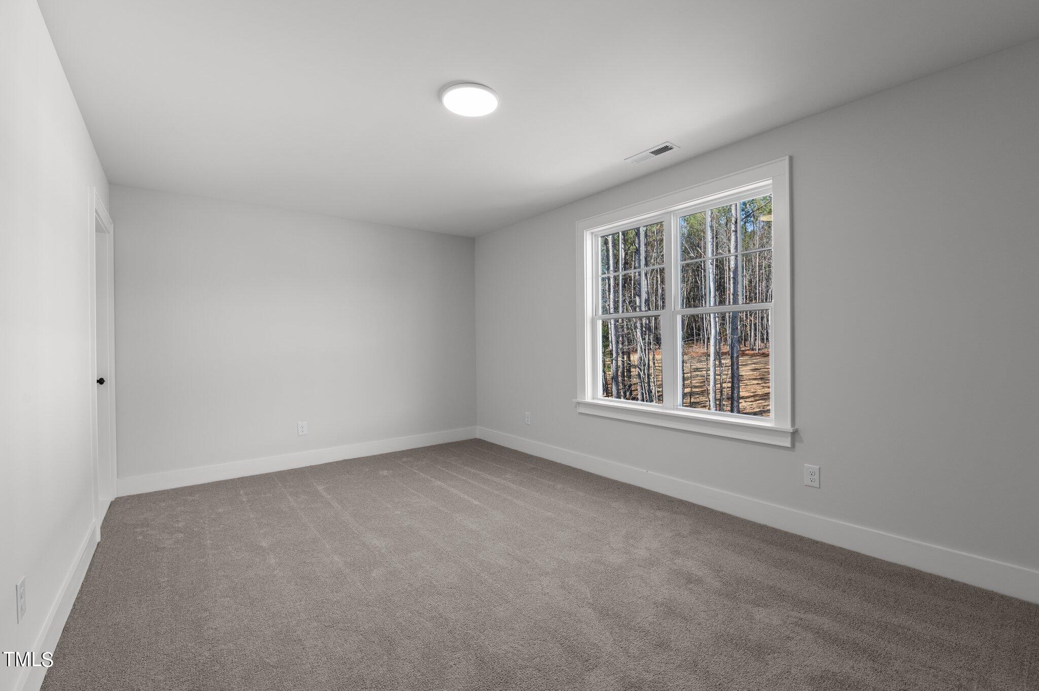 35 Woodford Way