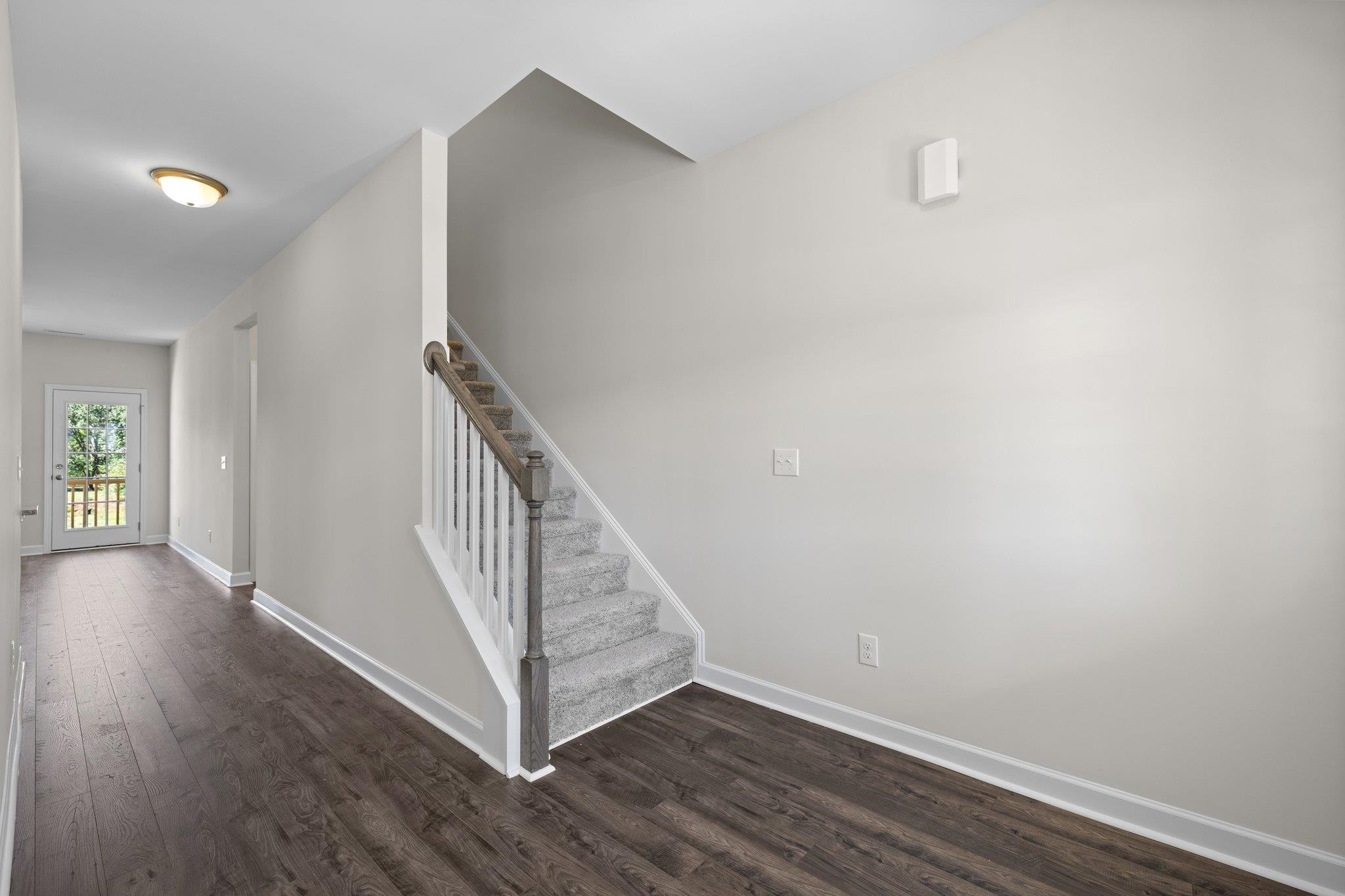 25 Andrews Landing Drive