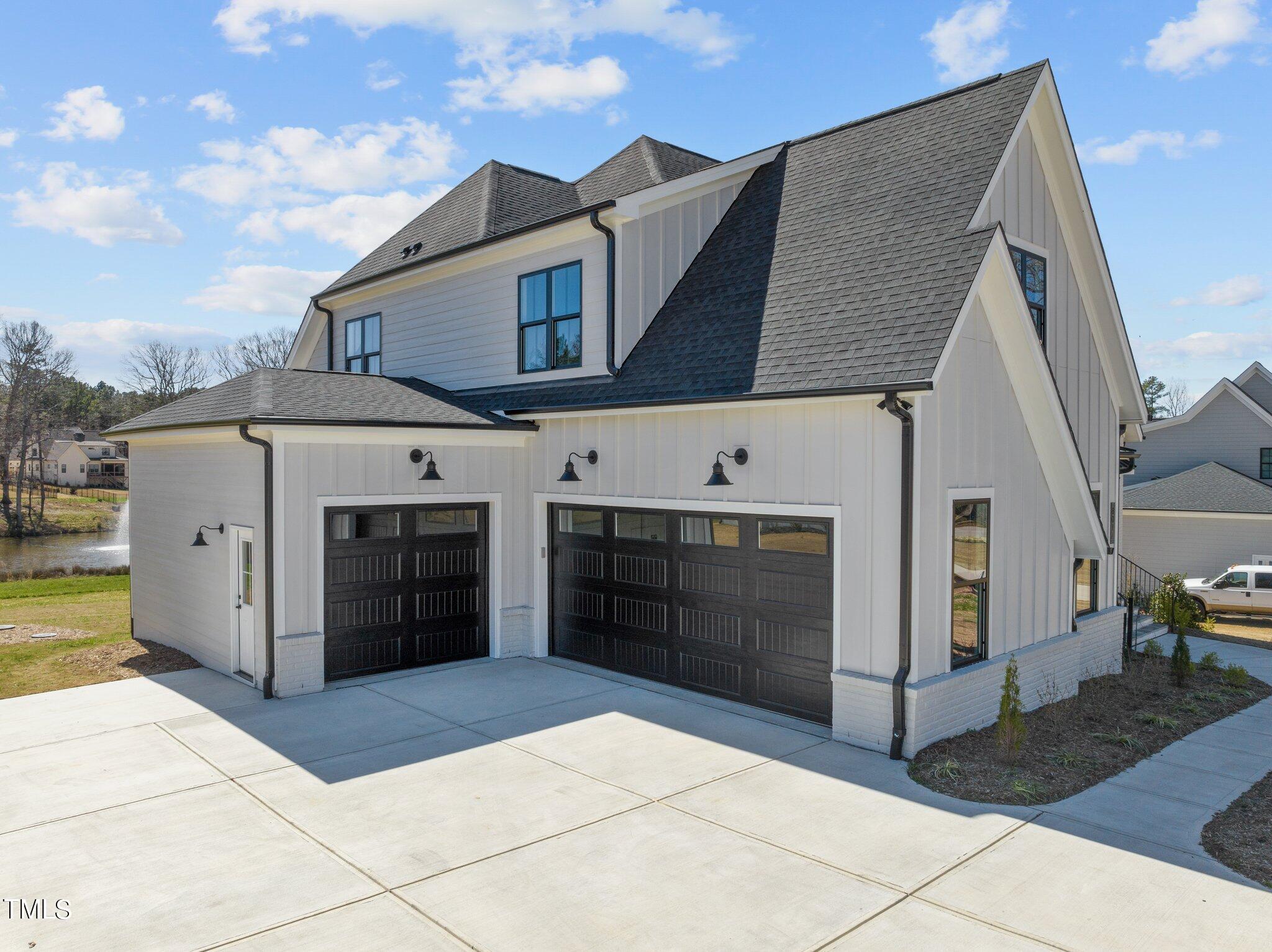 8017 Woodcross Way
