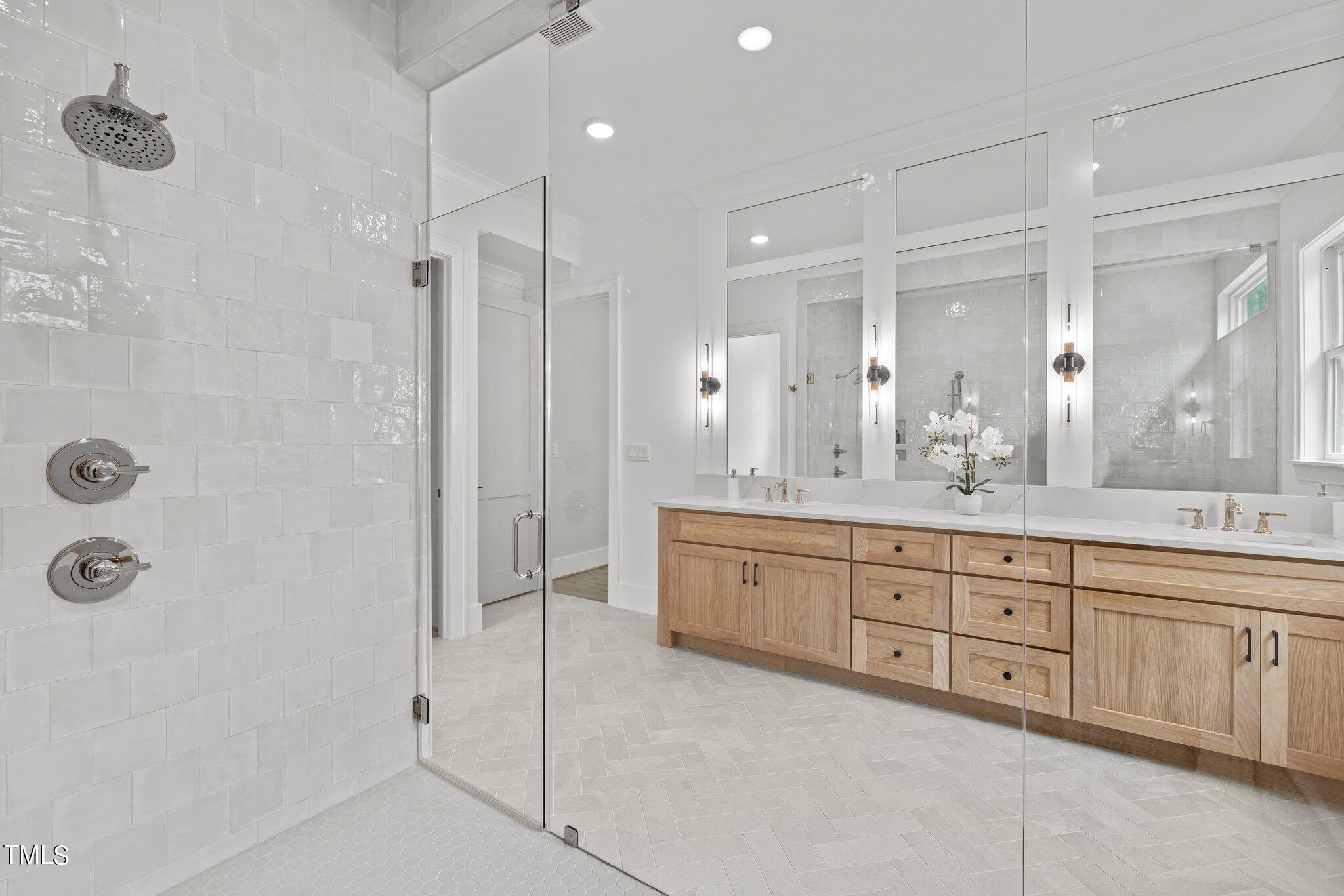 8613 Bishop Pine Lane