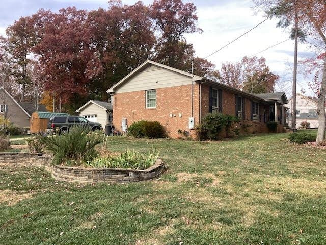 5301 Dixon Drive