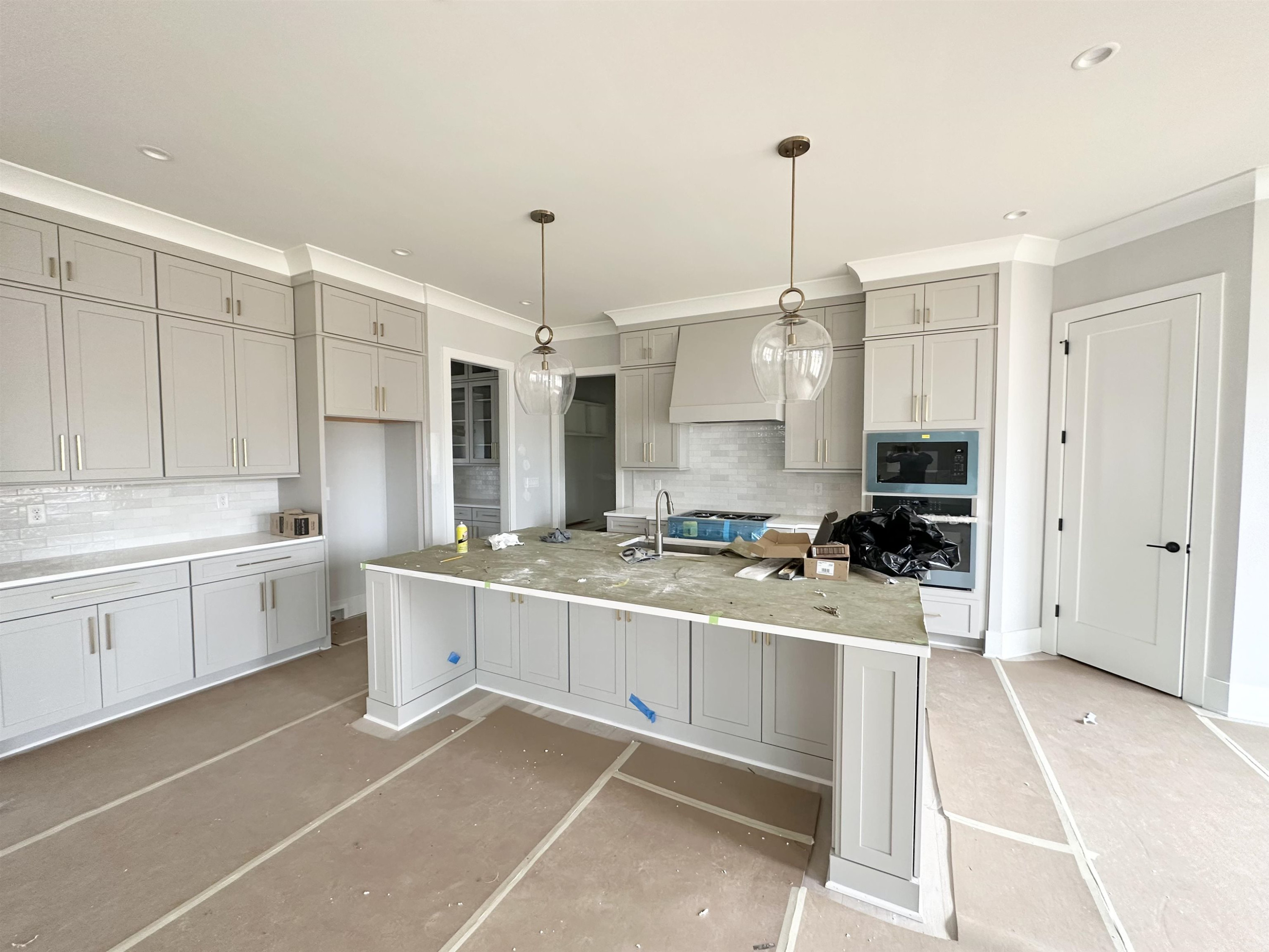 2724 Manors Edge Drive