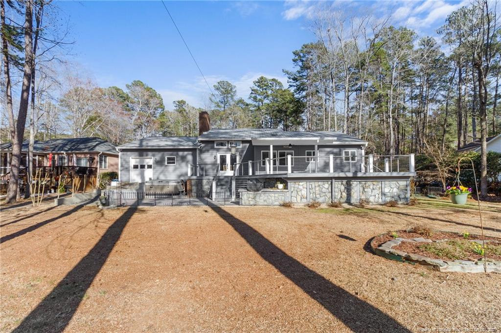 527 Perth Drive