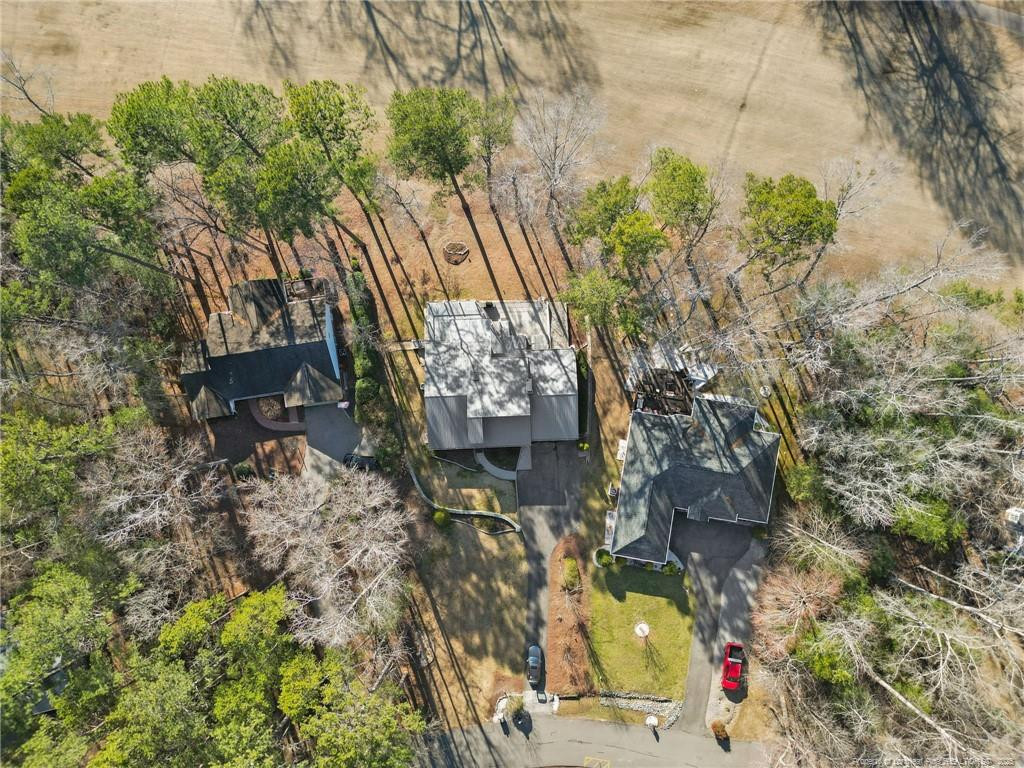 527 Perth Drive