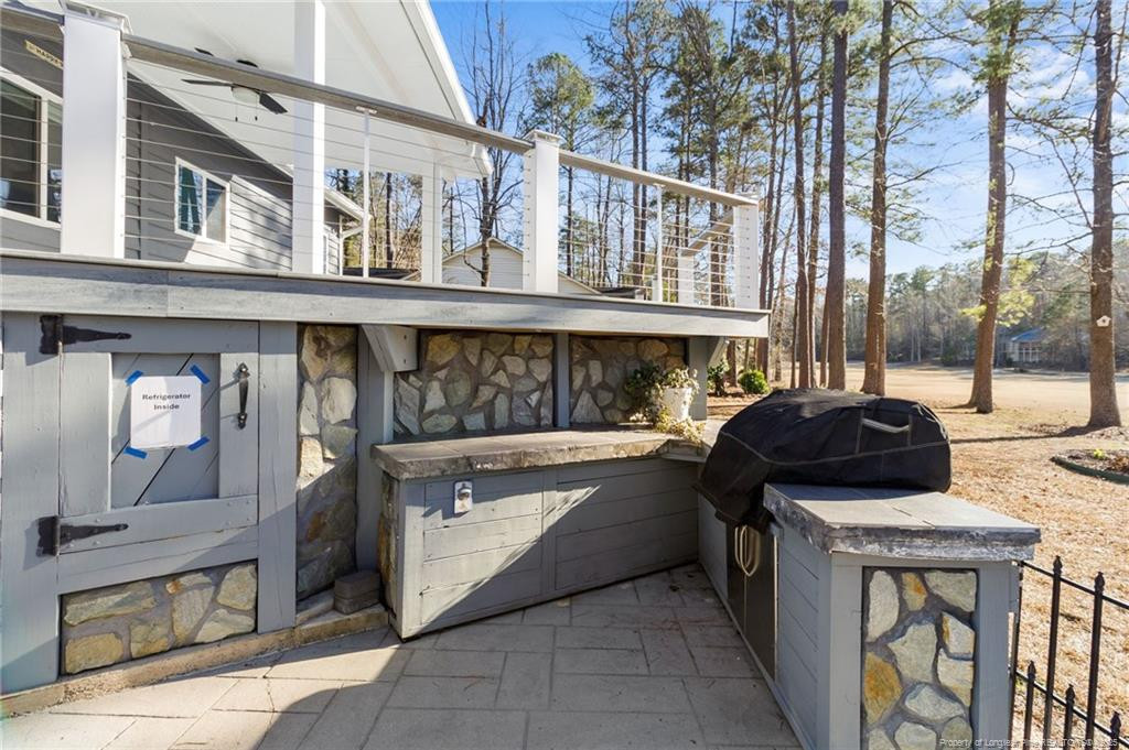 527 Perth Drive