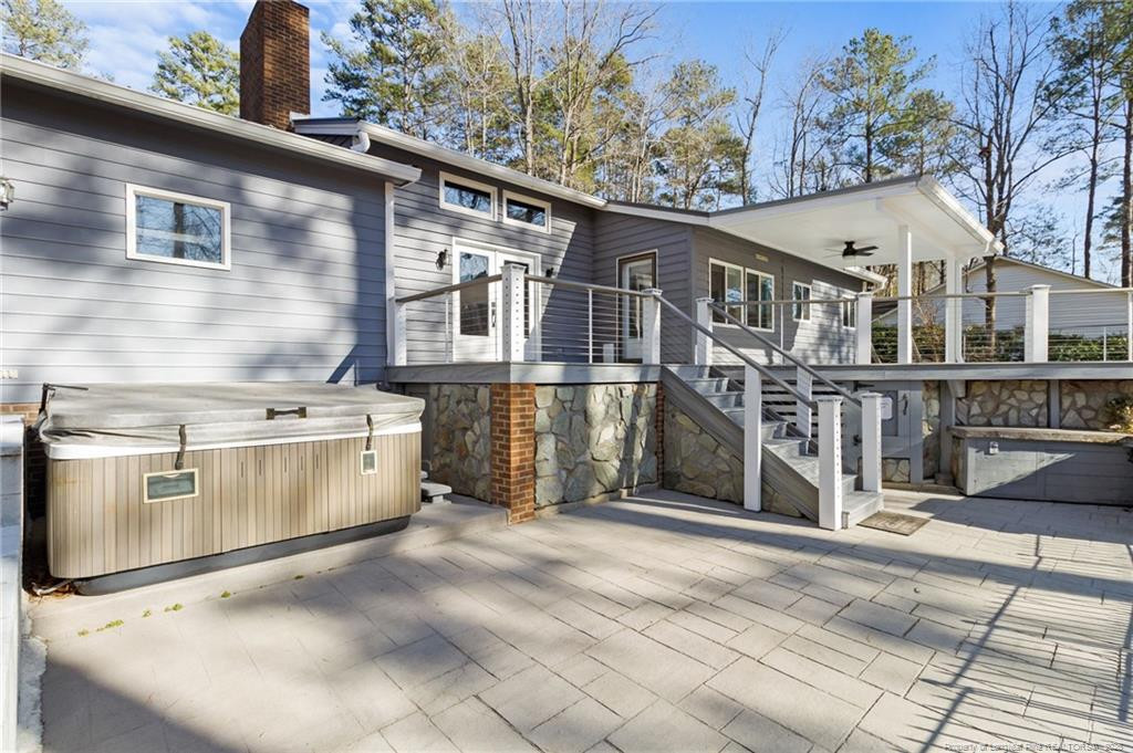 527 Perth Drive