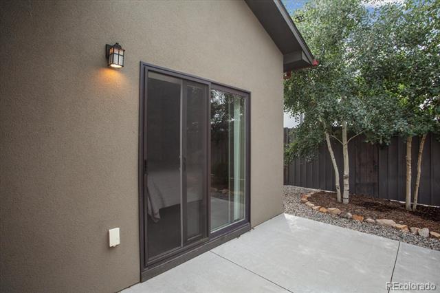 539 W 2nd Street