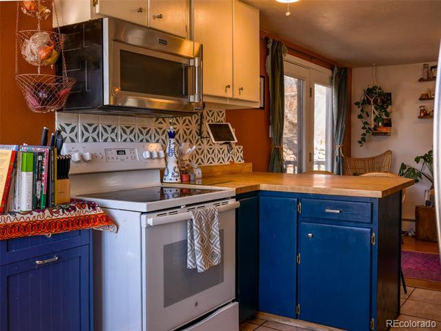 541 W 7th Street