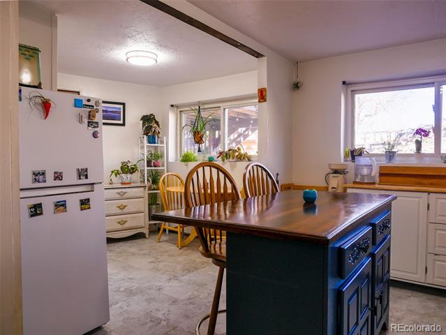 541 W 7th Street
