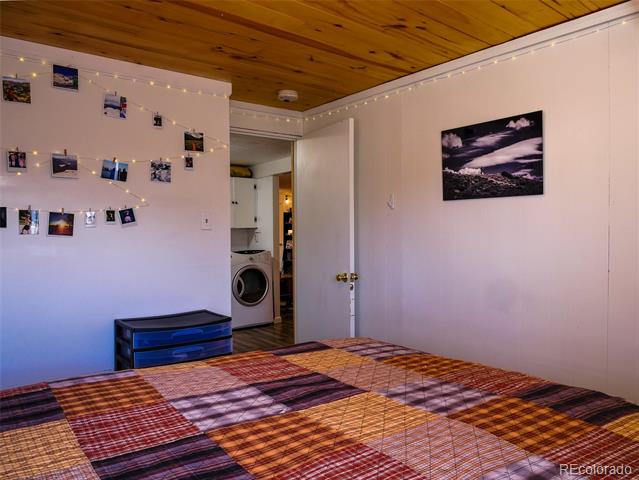 541 W 7th Street