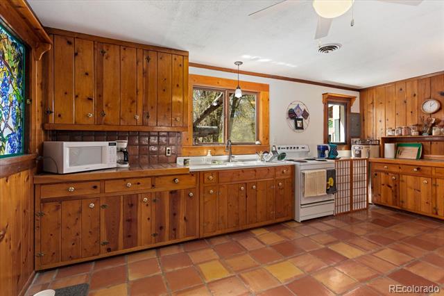 7407 Kortz Trail