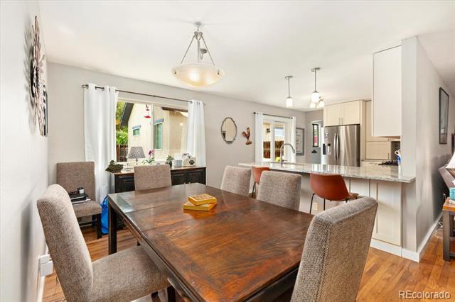 325 & 325 1/2 E 11th Street
