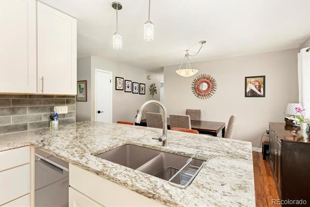 325 & 325 1/2 E 11th Street