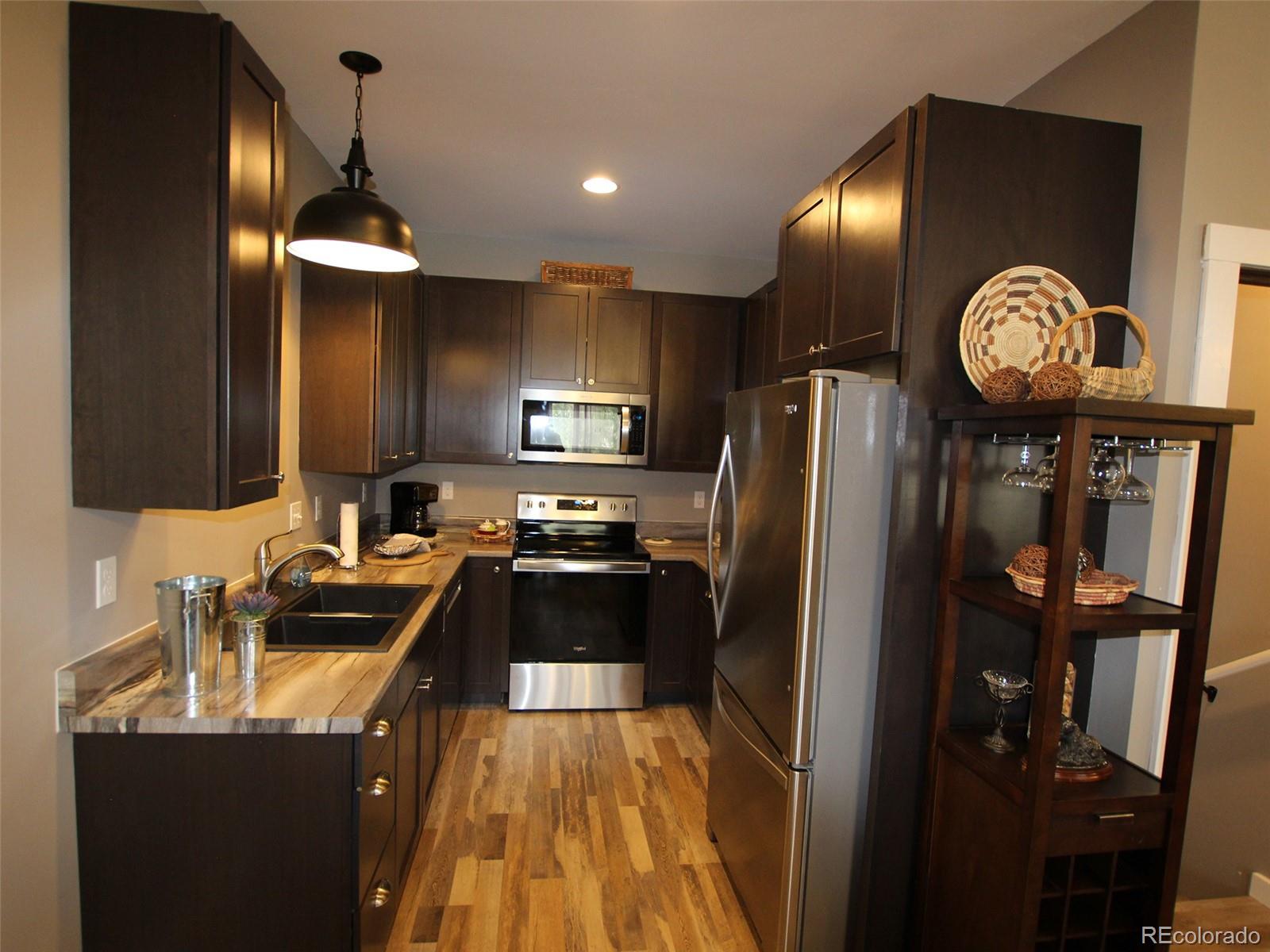 219 Summitview Lane Lane