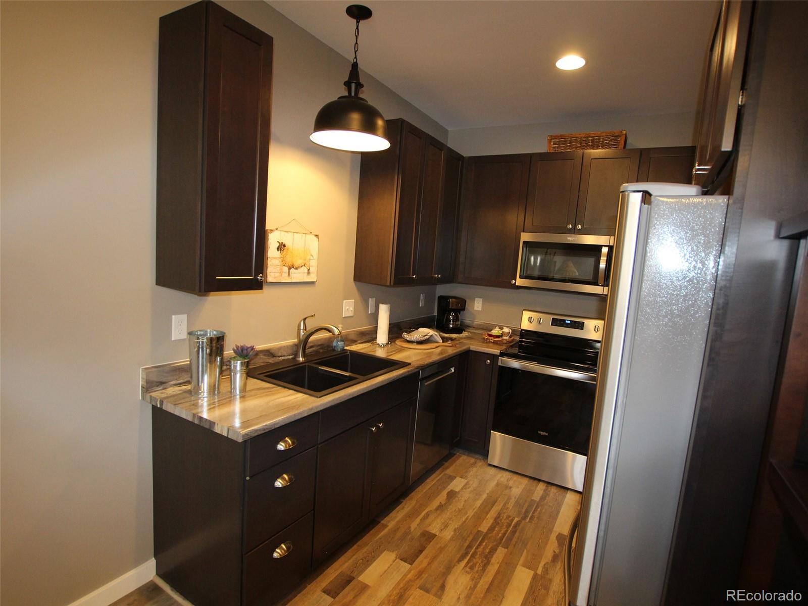 219 Summitview Lane Lane