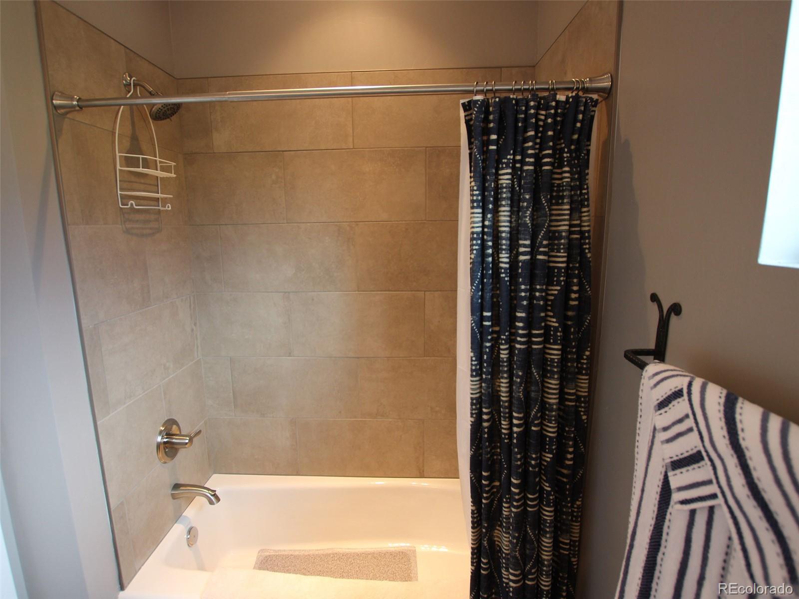 219 Summitview Lane Lane