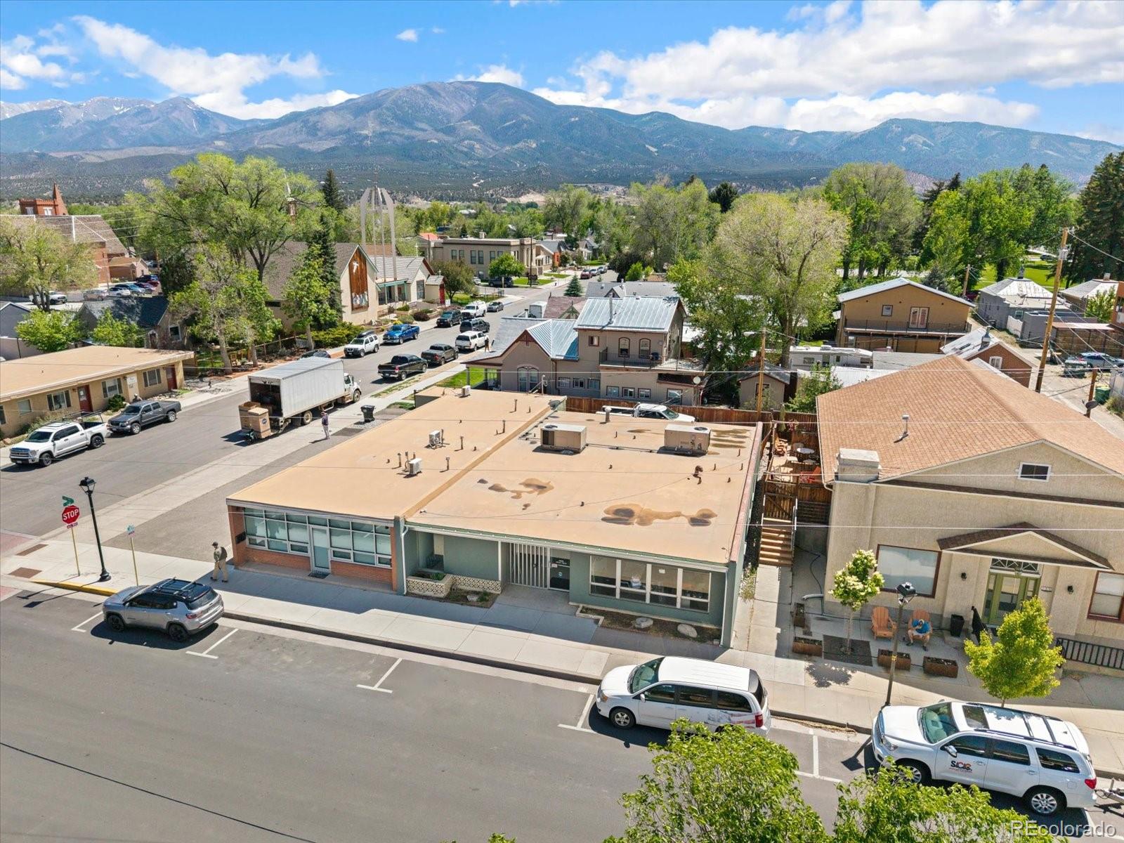 139 E 3rd Street Unit: 6