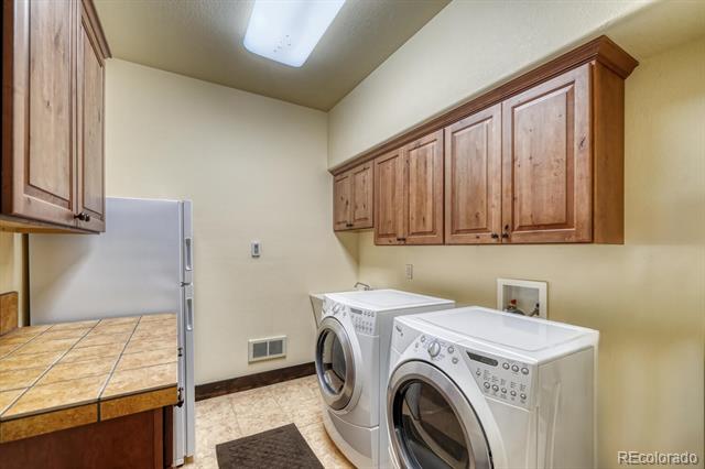 8966 Hanging Tree Drive