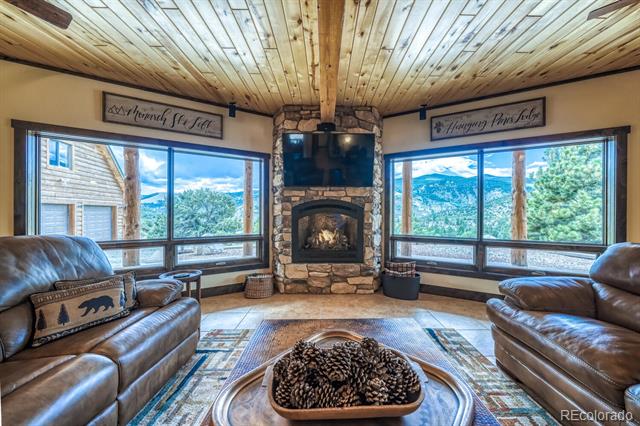8966 Hanging Tree Drive